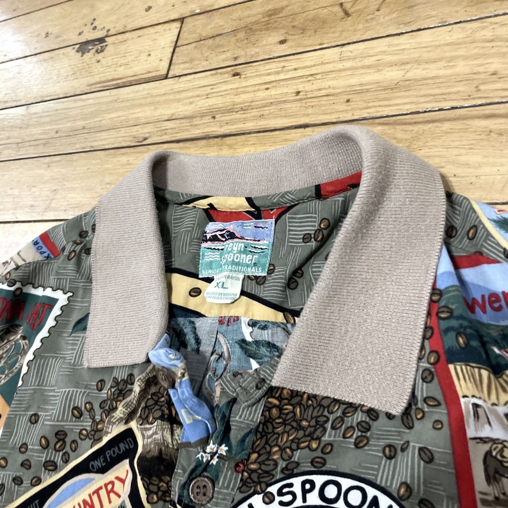Reyn Spooner REYN SPOONER Polo Shirt Men Xl Hawaiian Coffee Roast Print Vintage Spun Rayon Button-Up Short Sleeve 52 in Chest Brown Size US XL / EU 56 / 4 - 6 Thumbnail