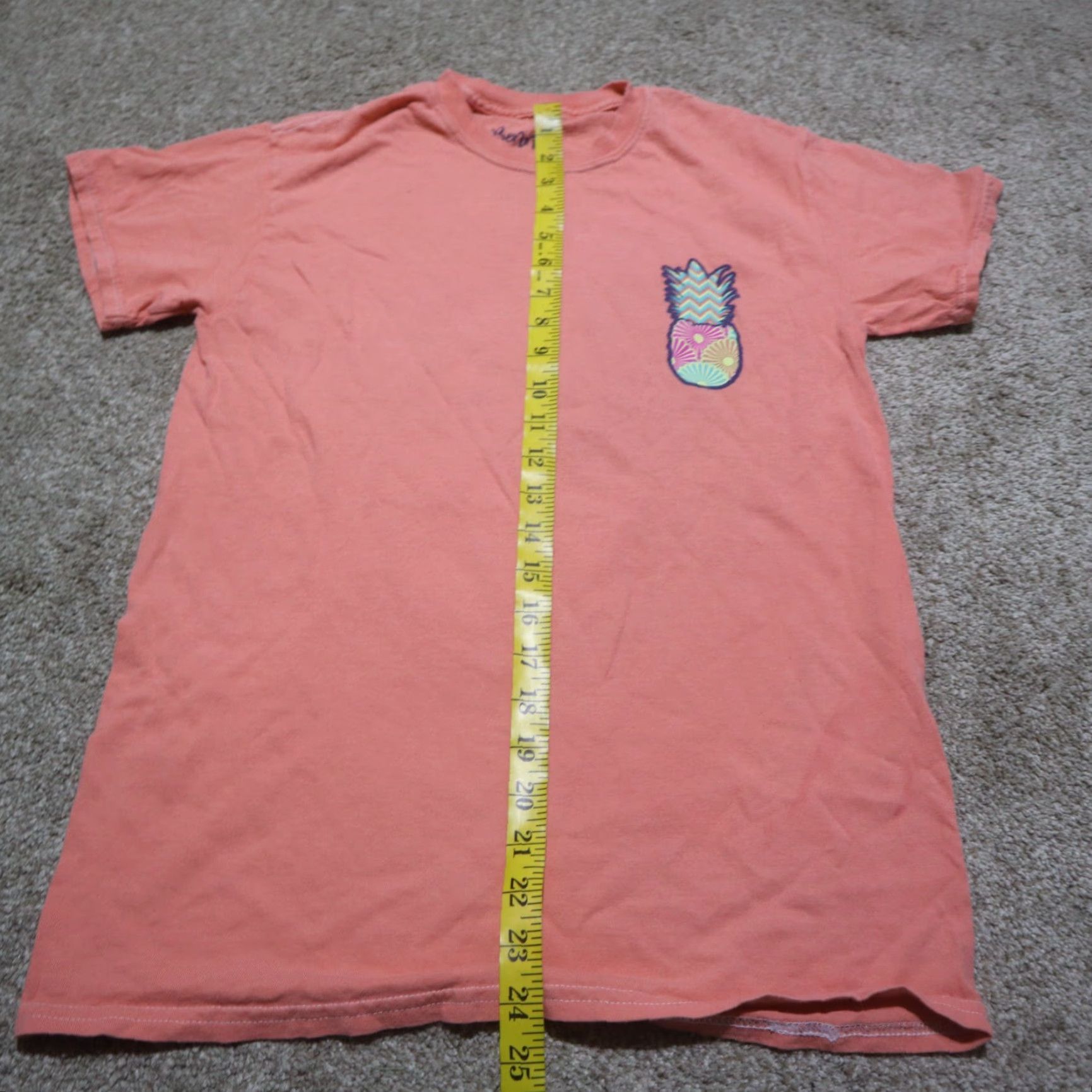 Vintage VINTAGE Benny & Belle Pink Pineapple Graphic T-Shirt Women’s Small Casual Summer 2020s Size S / US 4 / IT 40 - 6 Thumbnail