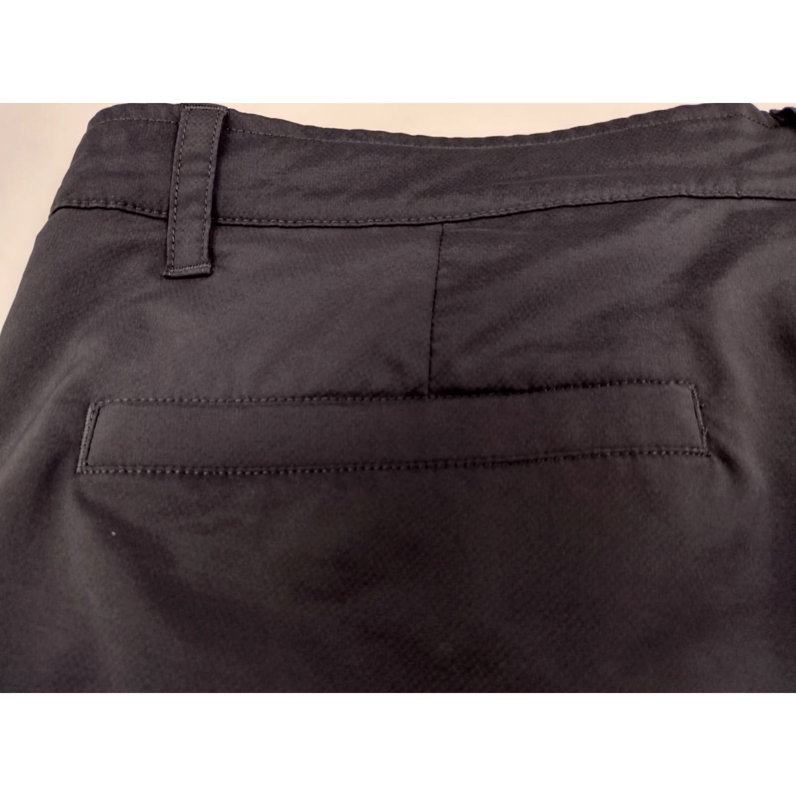 Under Armour Under Armour Men's Loose HeatGear Shorts Golf Grey 38 x 10 #2269 Size US 38 / EU 54 - 7 Thumbnail