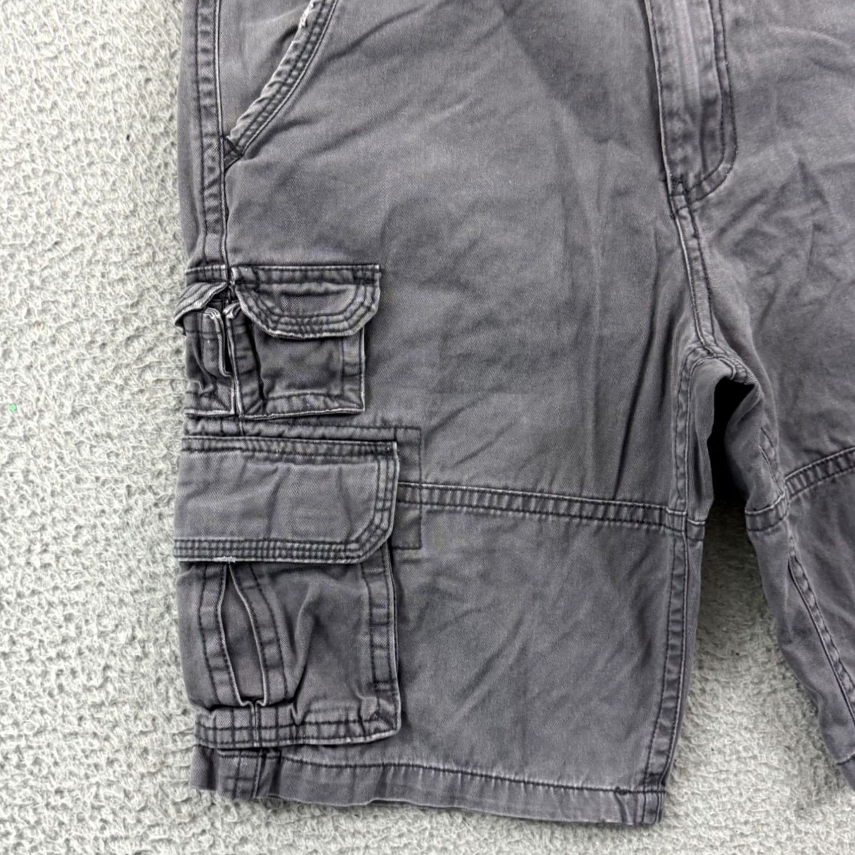 Vintage VINTAGE Plugg Cargo Shorts Mens 32 Gray Baggy 11" Inseam Zipper Pockets 90s Grunge Skater Outdoor Casual Workwear Size US 32 / EU 48 - 3 Thumbnail