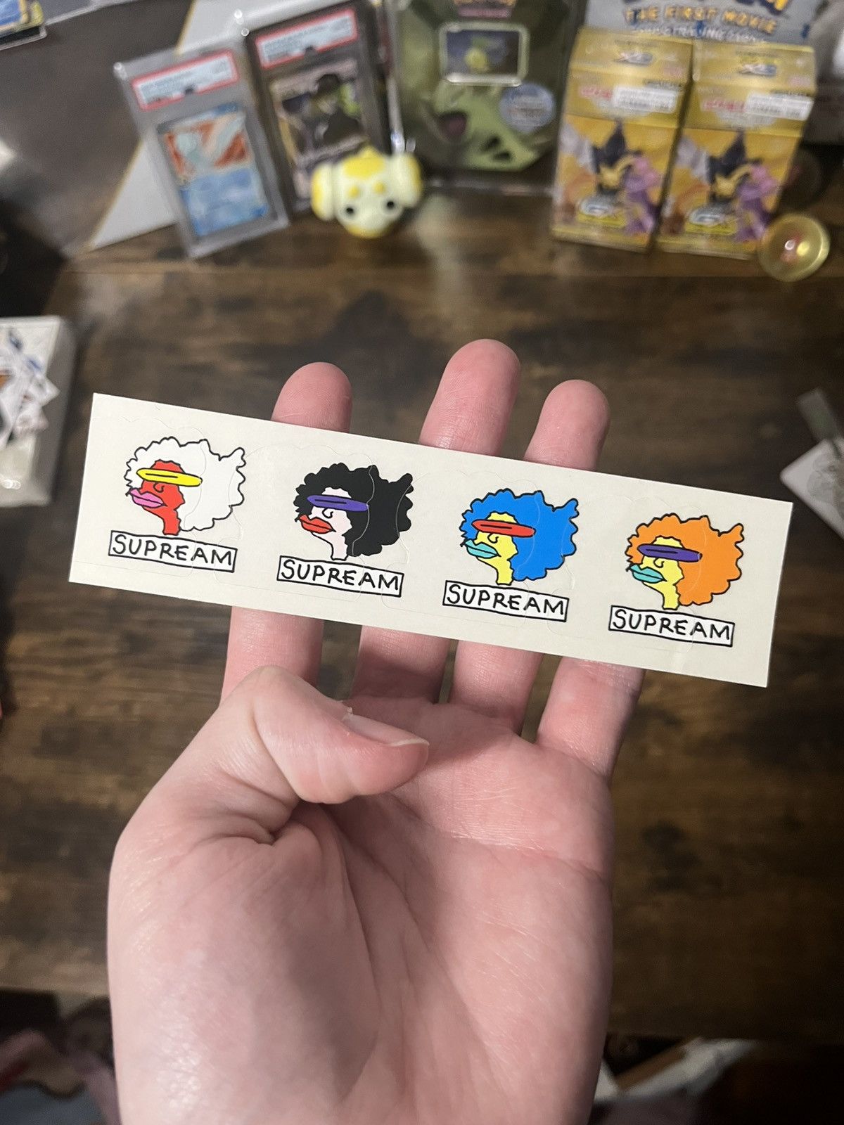Other Supreme gonz head sticker mini miscut Size ONE SIZE - 1 Thumbnail