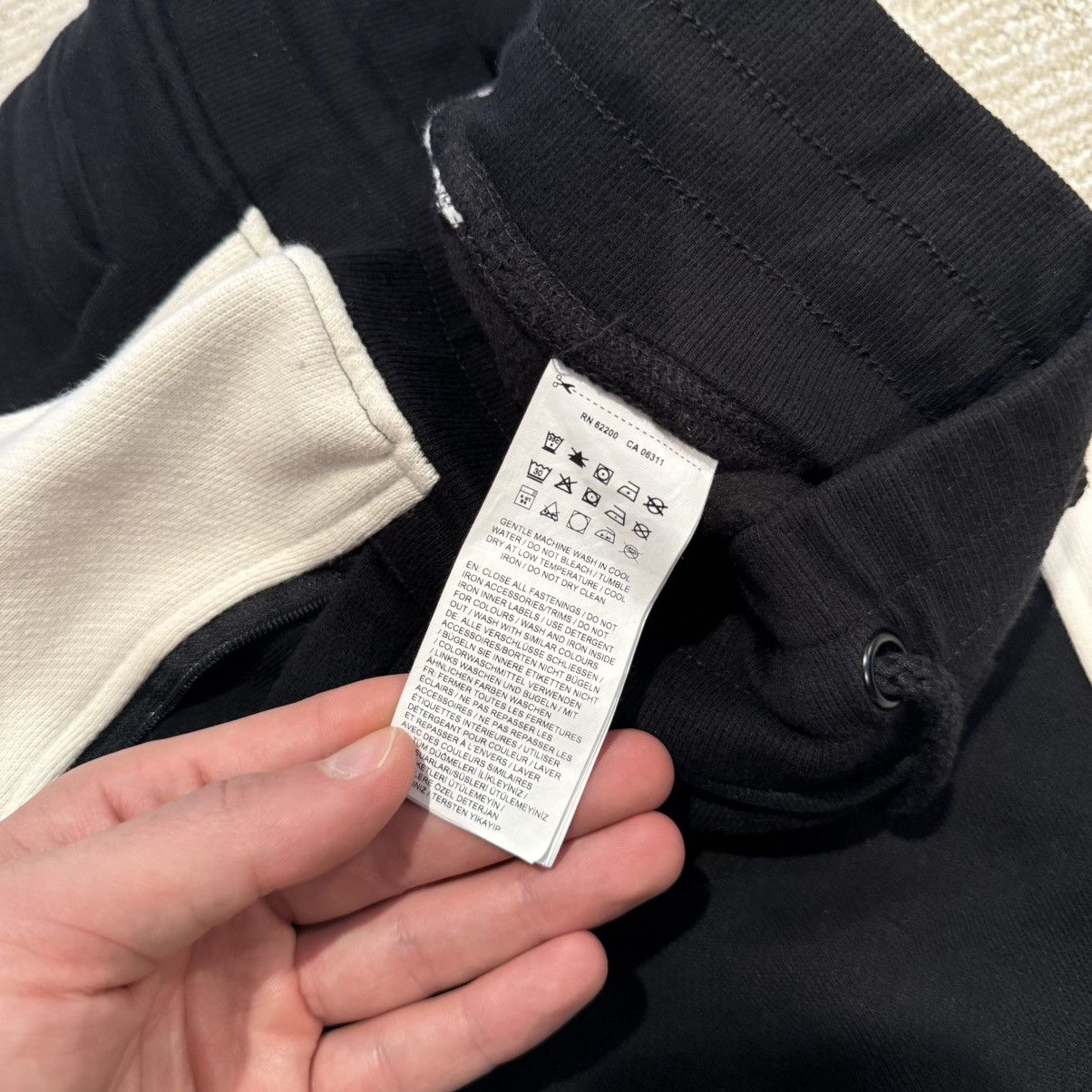 Fenty × Puma Rihanna FENTY x Puma Black Varsity F Logo Sweatpants Size XS Size 26" / US 2 / IT 38 - 6 Thumbnail