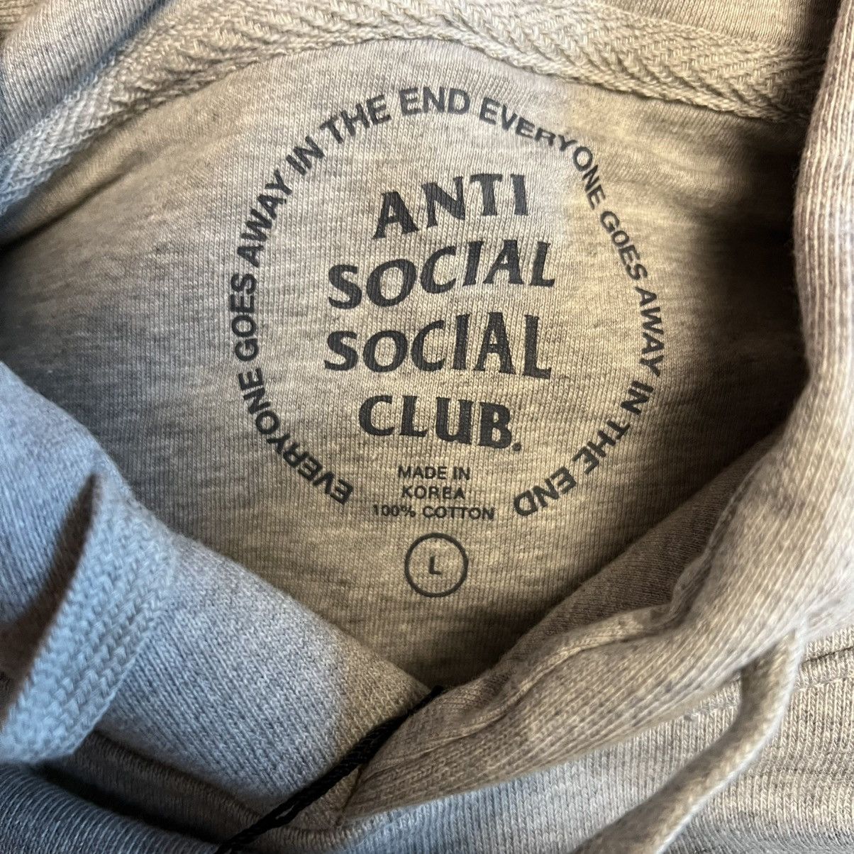 Anti Social Social Club Anti social social club-Korean capsule. Hangul Size US L / EU 52-54 / 3 - 3 Thumbnail