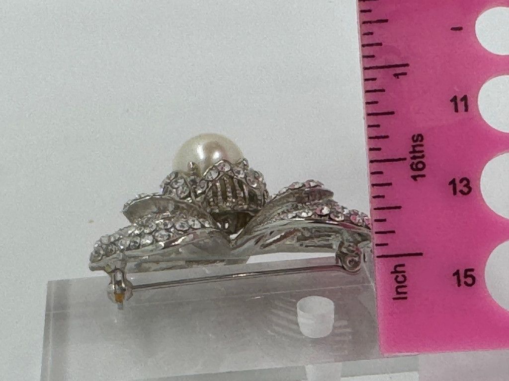 The Unbranded Brand Sparkling Rhinestone Bow Brooch w/ Pearl – 1.75" Size ONE SIZE - 5 Thumbnail