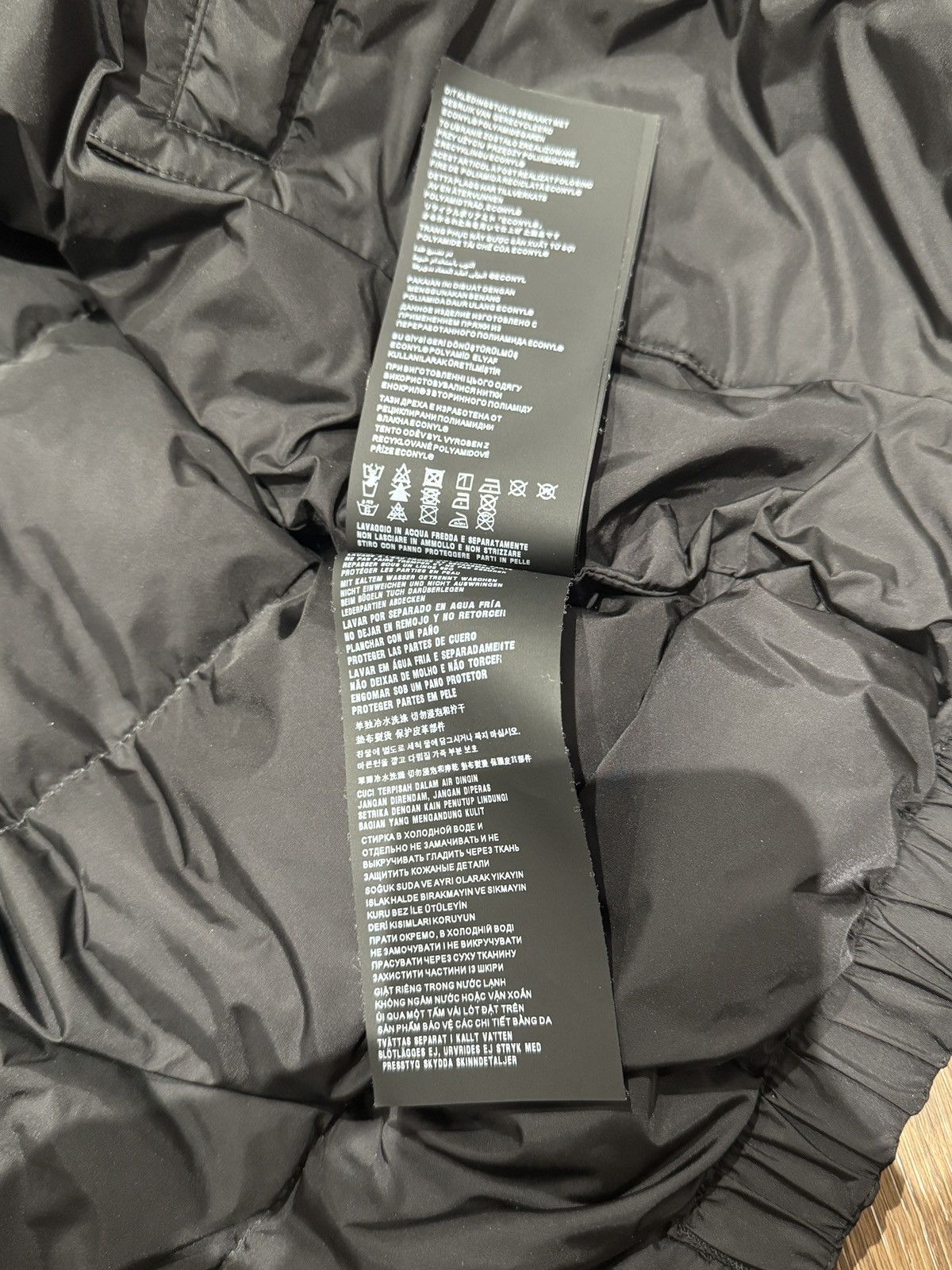 Prada PRADA DOWN JACKET / PUFFER MENS Size US M / EU 48-50 / 2 - 15 Thumbnail