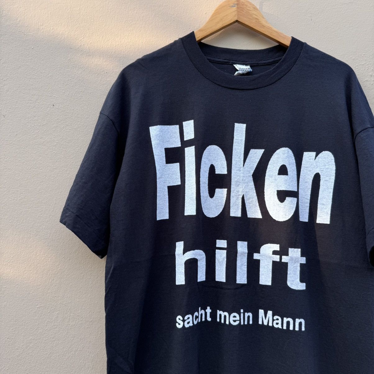 Other Vintage ficken hilft 90s tee Size US XL / EU 56 / 4 - 2 Thumbnail
