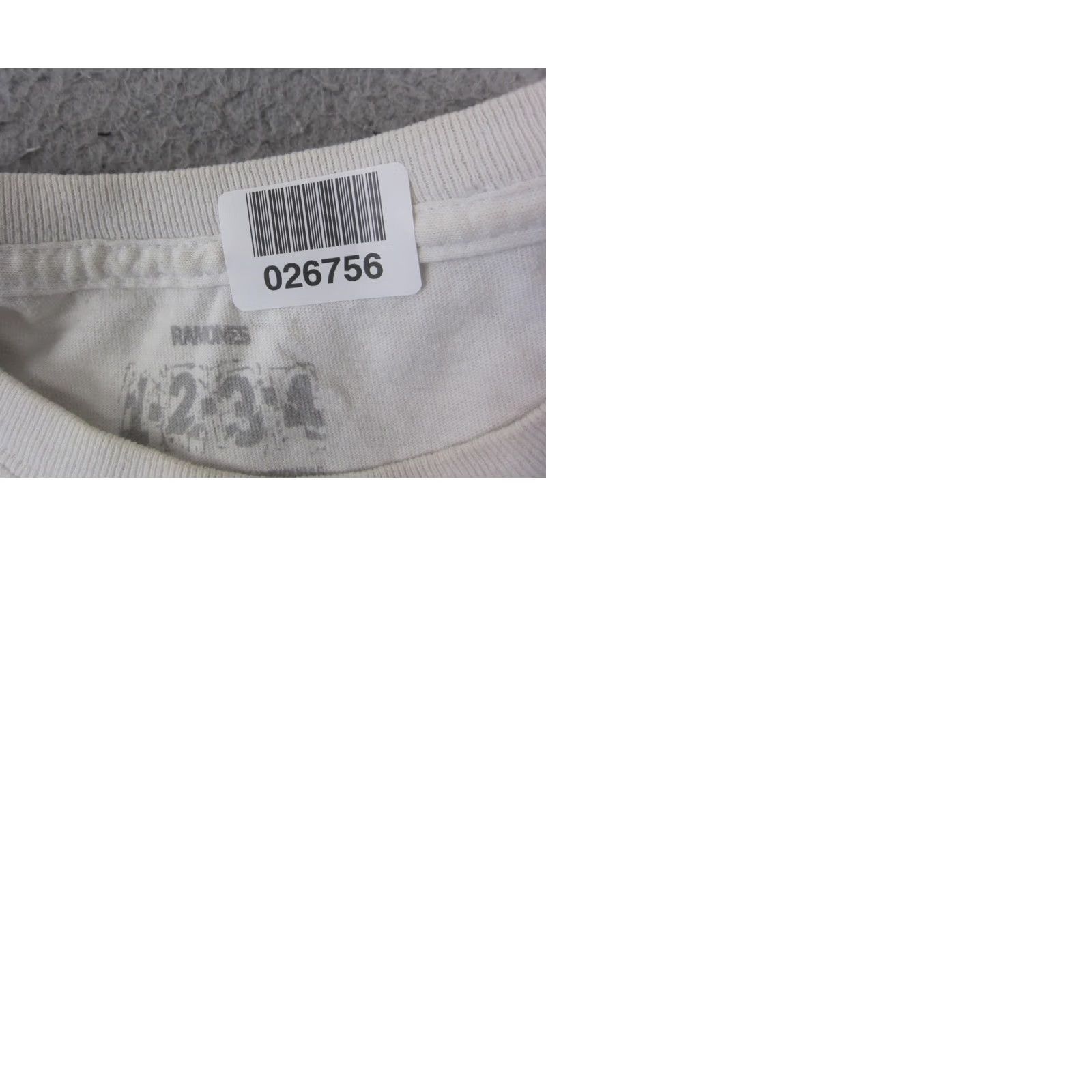 Vintage VINTAGE Ramones Shirt Womens M White Cropped Crew Neck Short Sleeve Classic 90s Womens Ramones Shirt Size M / US 6-8 / IT 42-44 - 9 Thumbnail