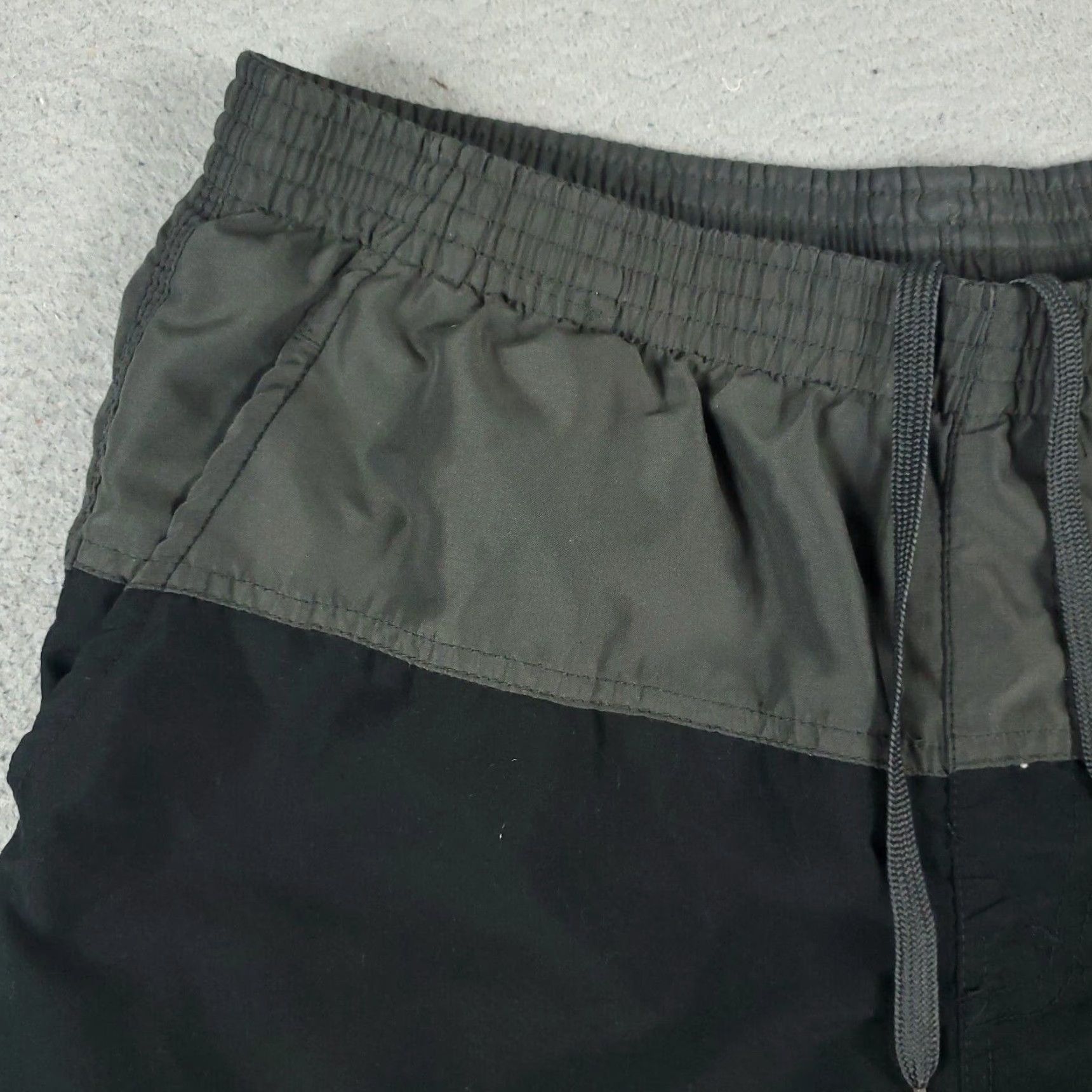 Champion Champion Shorts Mens Size Medium Black Gray Lace Tie Active Athletic Gym Shirt Pants? Size US 31 - 3 Thumbnail