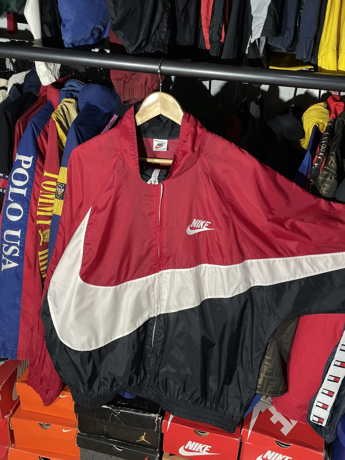 Nike × Vintage Windbreaker Nike Big Swoosh Vintage 90’s Size US L / EU 52-54 / 3 - 5 Thumbnail