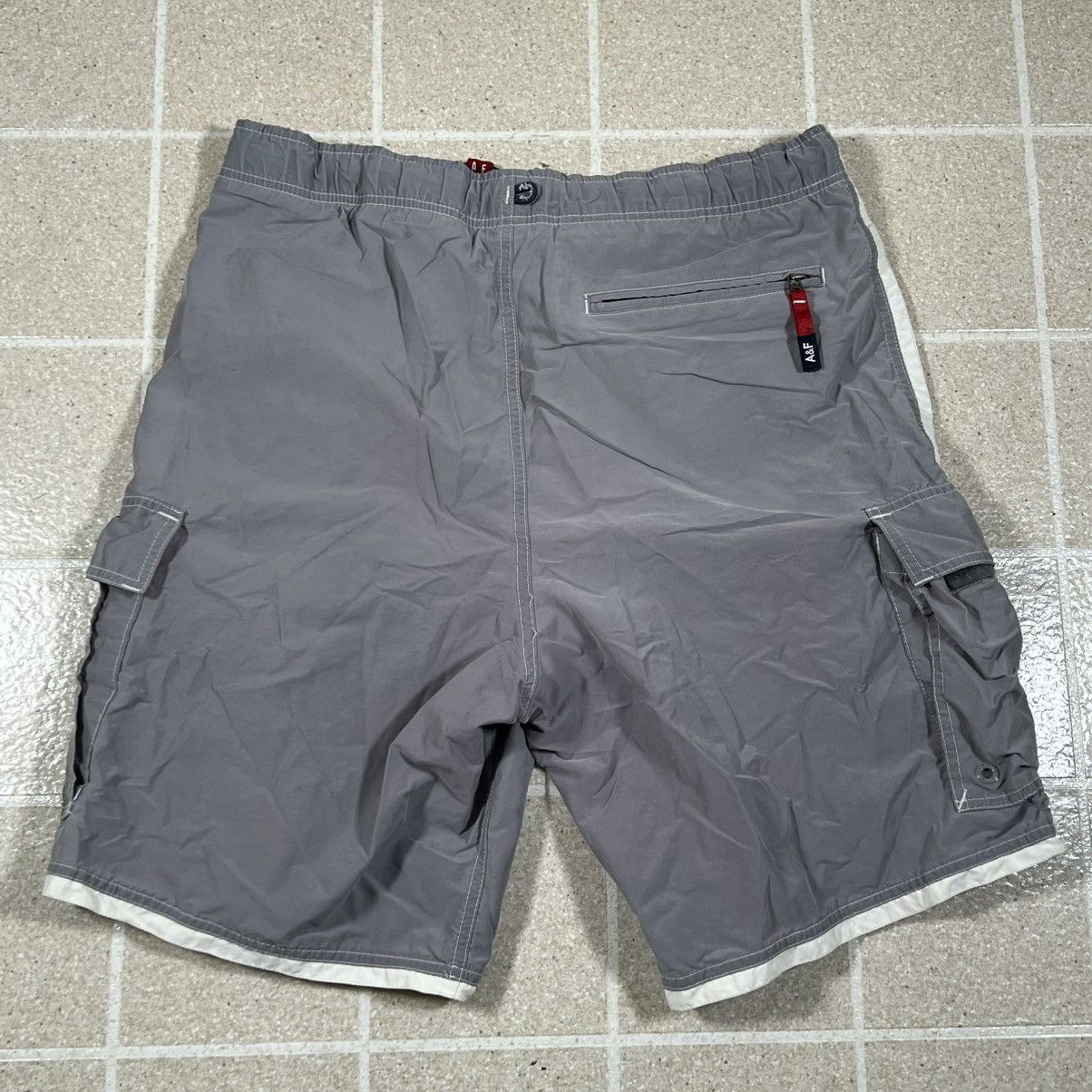 Abercrombie & Fitch Vintage Abercrombie & Fitch Cargo Swim Trunks Mens S Grey Size US 32 / EU 48 - 2 Thumbnail