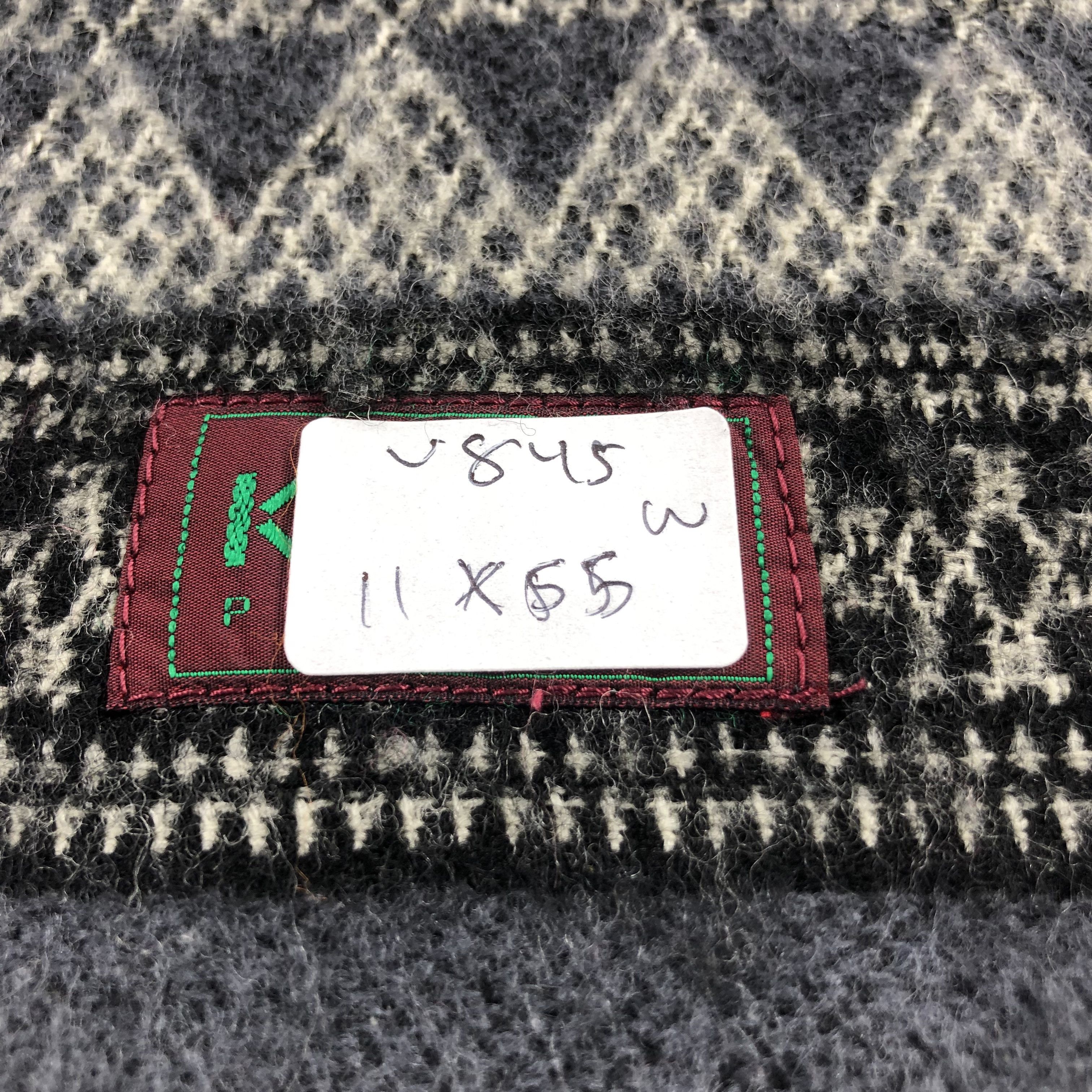 Kenzo Kenzo Native Design Wool Scarf Muffler V845 Size ONE SIZE - 6 Thumbnail