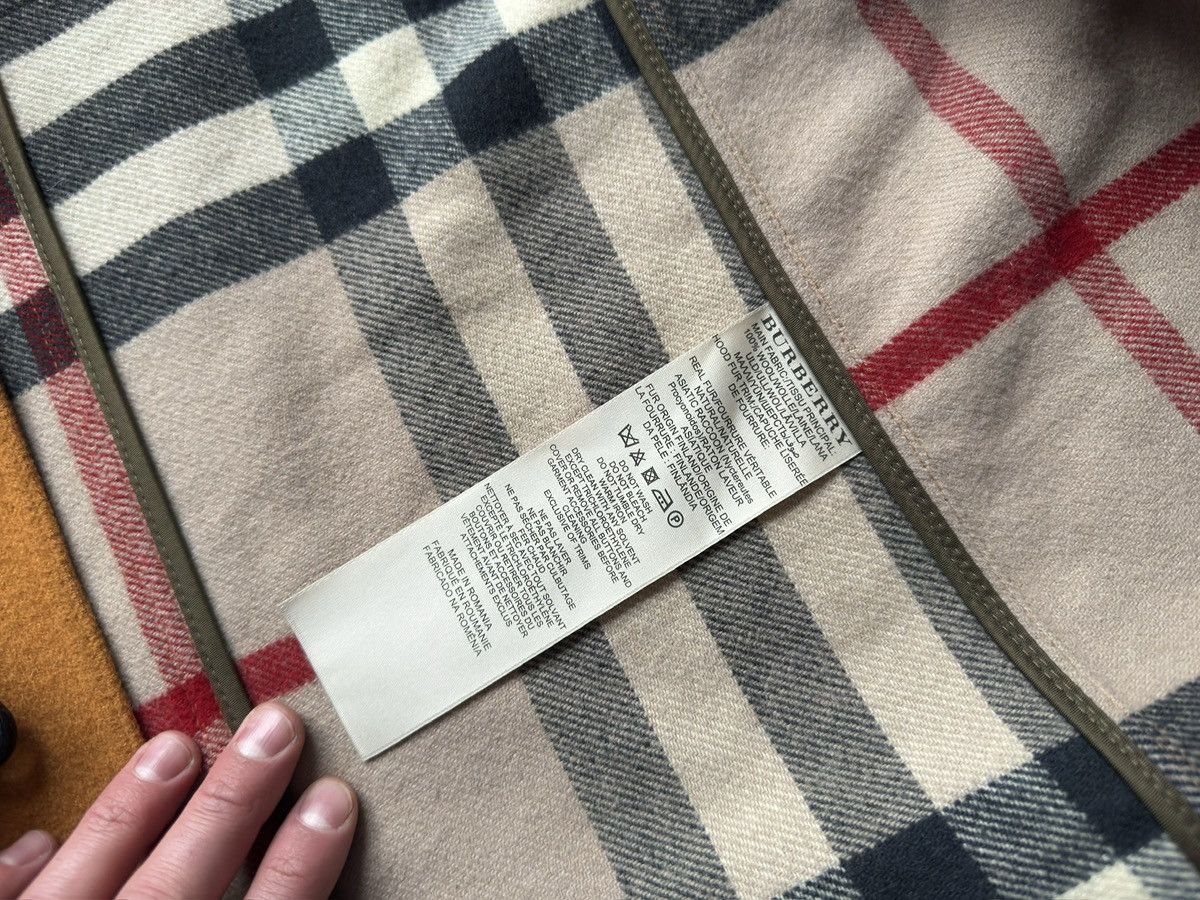 Burberry Coat Jacket Wool100% Burberry Brit with fur of raccoon Size L / US 10 / IT 46 - 9 Thumbnail