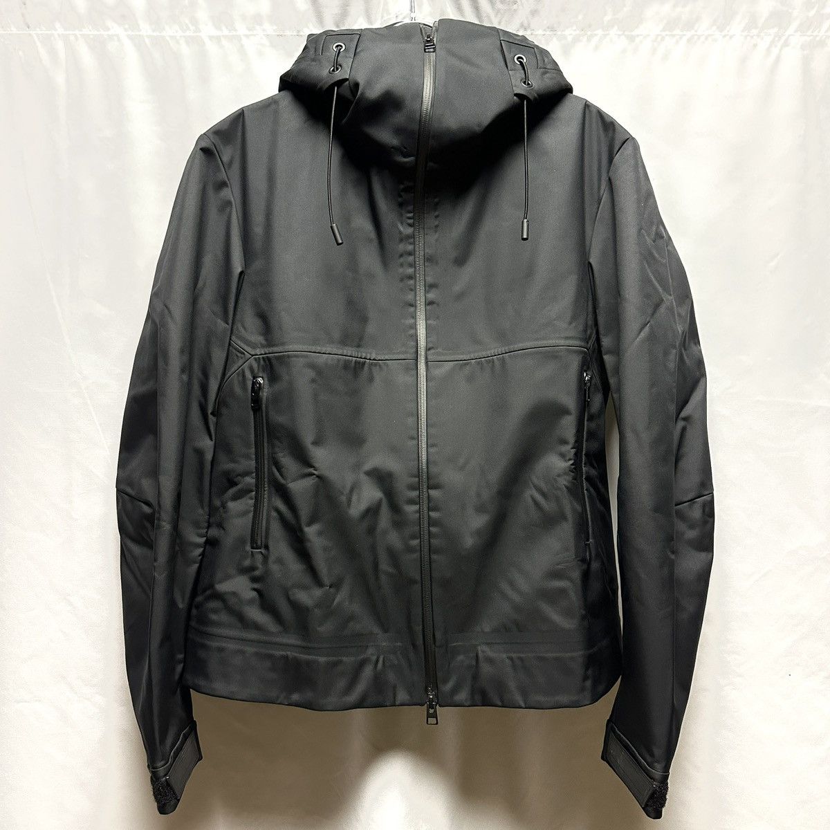 image of ◇Bottega Veneta Mountain Nylon Jacket 2020 in Black, Men's (Size Medium)