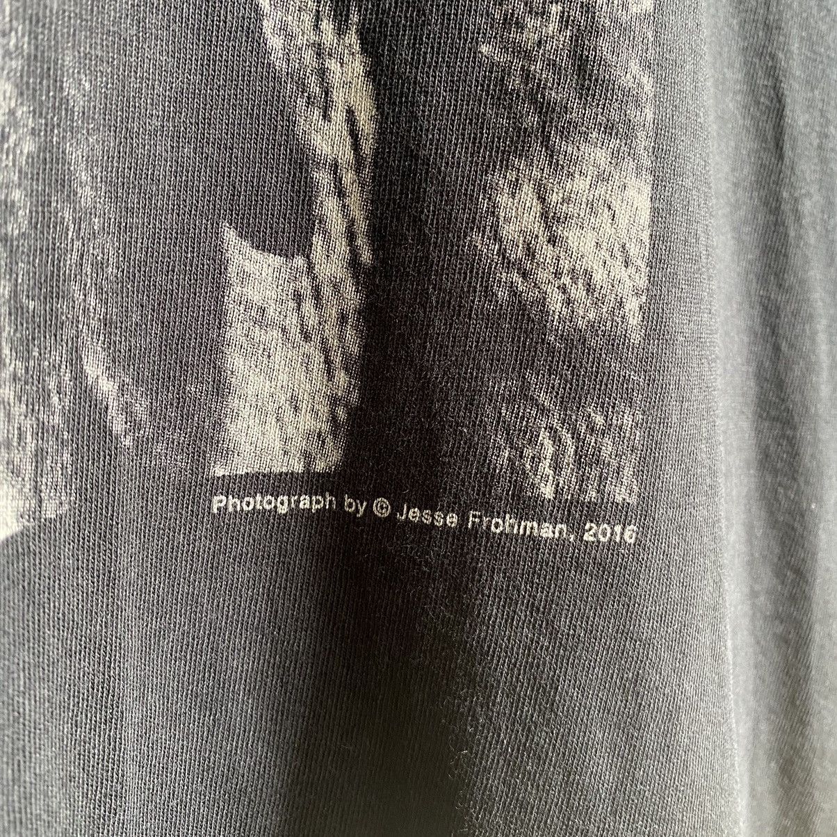 Band Tees Thrashed Faded Kurt Cobain Nirvana Band ERD GRUNGE UT TEE Size US XL / EU 56 / 4 - 4 Thumbnail