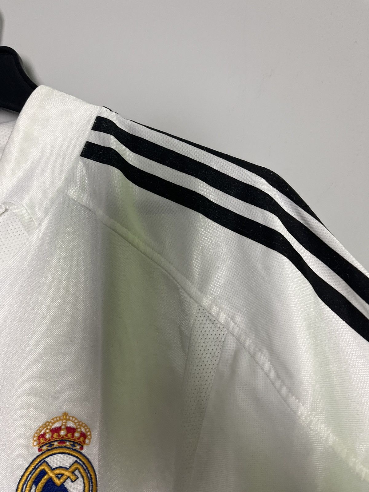 Adidas RARE REAL MADRID ADIDAS VINTAGE LONGSLEEVE SOCCER JERSEY Size US L / EU 52-54 / 3 - 15 Thumbnail