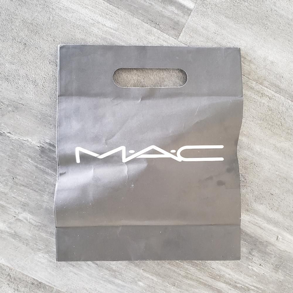 Designer Black White MAC Small Cosmetic Bag Size ONE SIZE - 1 Thumbnail