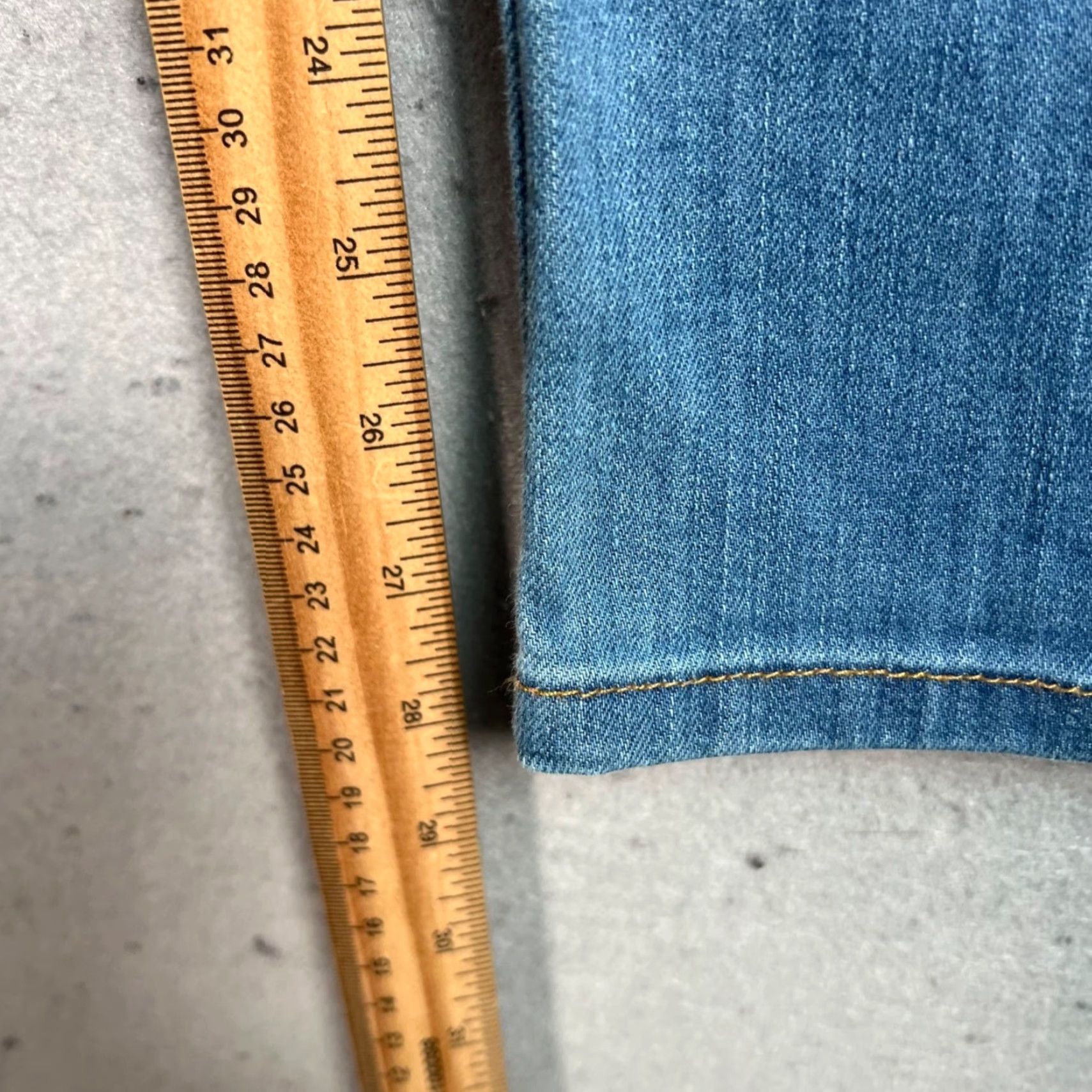 Denime Judi Rosen New York Womens Size 27 High-Waisted Straight-Leg Blue Denim Jeans Size 27" / US 4 / IT 40 - 7 Thumbnail