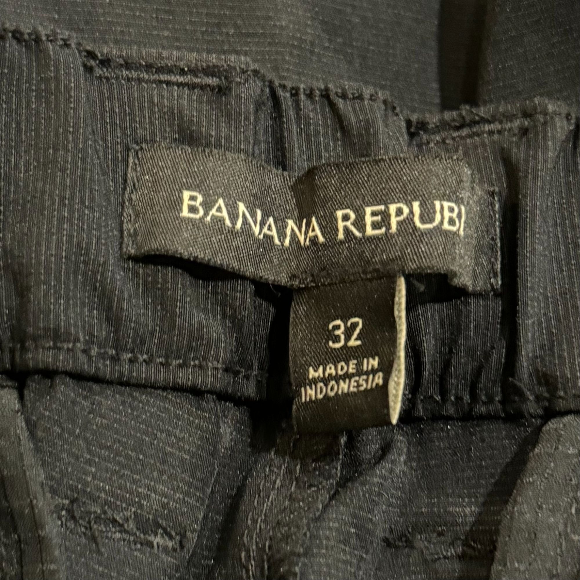 Banana Republic Banana Republic Men's Flat Front Shorts Black 32 Size US 32 / EU 48 - 12 Thumbnail