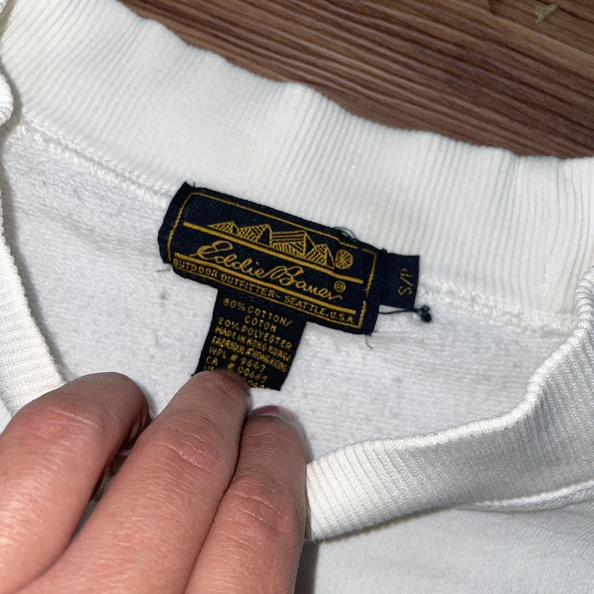 Eddie Bauer × Vintage Eddie Bauer 90s Cursive Crewneck Size US S / EU 44-46 / 1 - 3 Thumbnail