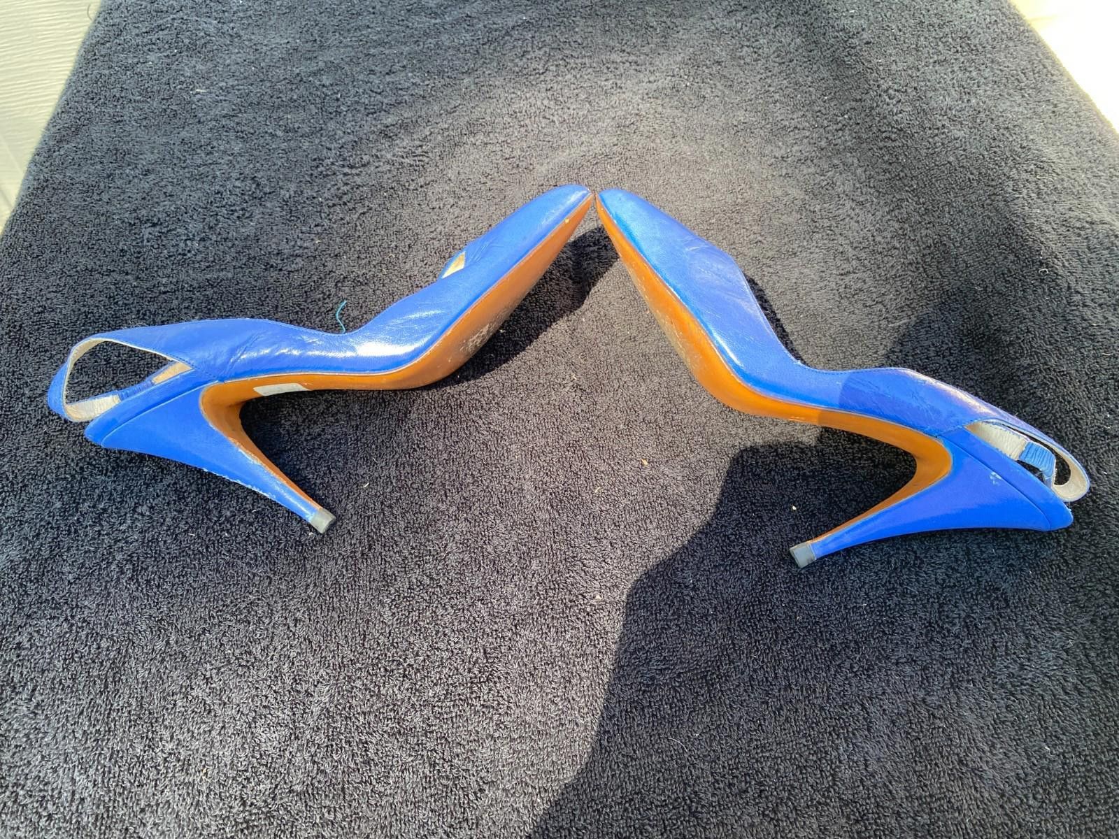 Designer Caressa Blue Heels Size 7 Leather Slingback Pointed Tow S635 Size US 7 / IT 37 - 3 Thumbnail