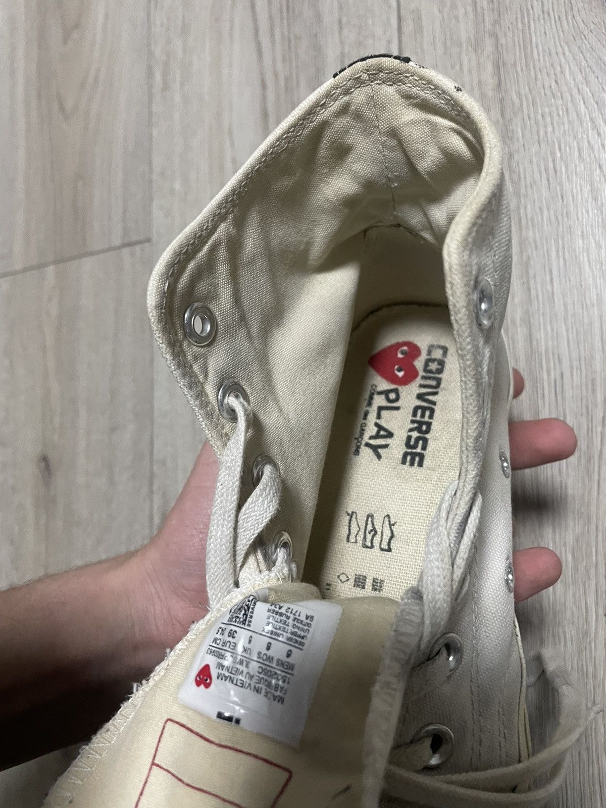 Comme des Garcons Comme des Garçons Play Converse Chuck Taylor White Sneakers Size US 6 / EU 39 - 16 Thumbnail