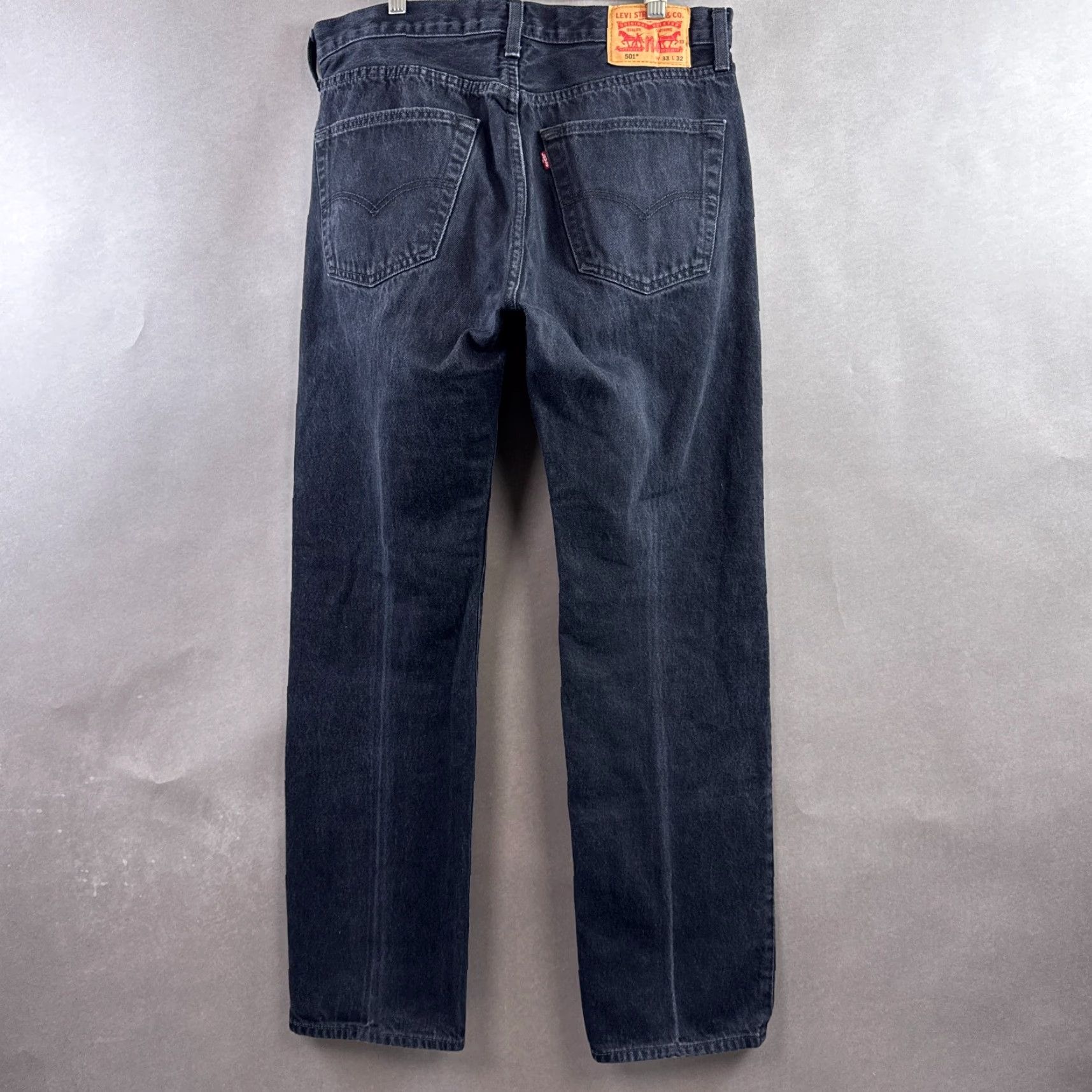 Levi's VINTAGE Levis 501 Jeans Mens Black Button Fly Denim Pant Repaired Distressed 33x32 Men's Jeans Leather? Size US 33 - 3 Thumbnail