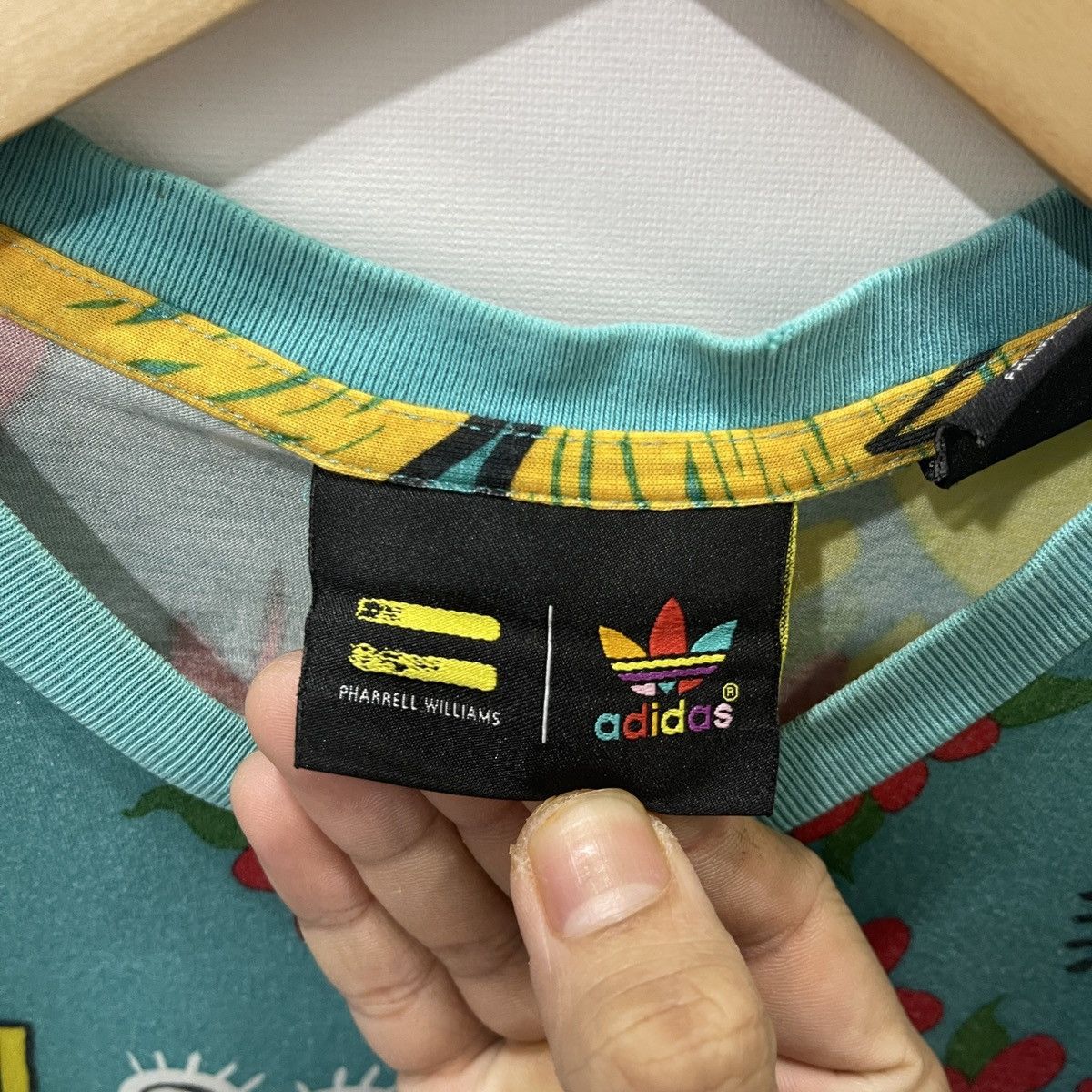 Adidas × Vintage Adidas PHARRELL WILLIAMS T-Shirt Size US S / EU 44-46 / 1 - 3 Thumbnail