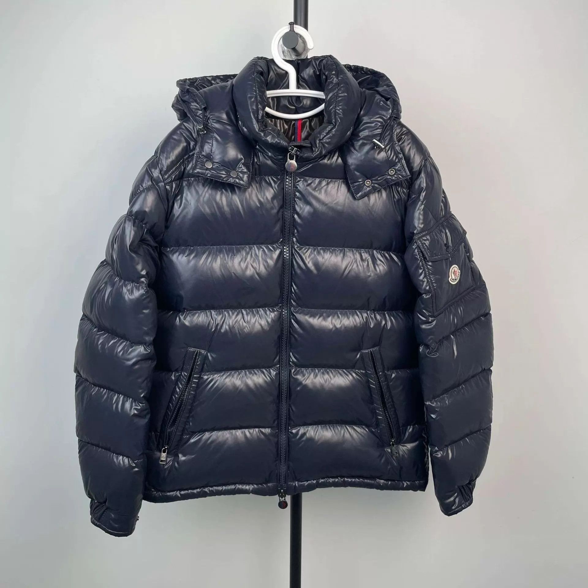 Moncler Moncler men's navy down jacket 3 2017 Size US L / EU 52-54 / 3 - 1 Thumbnail