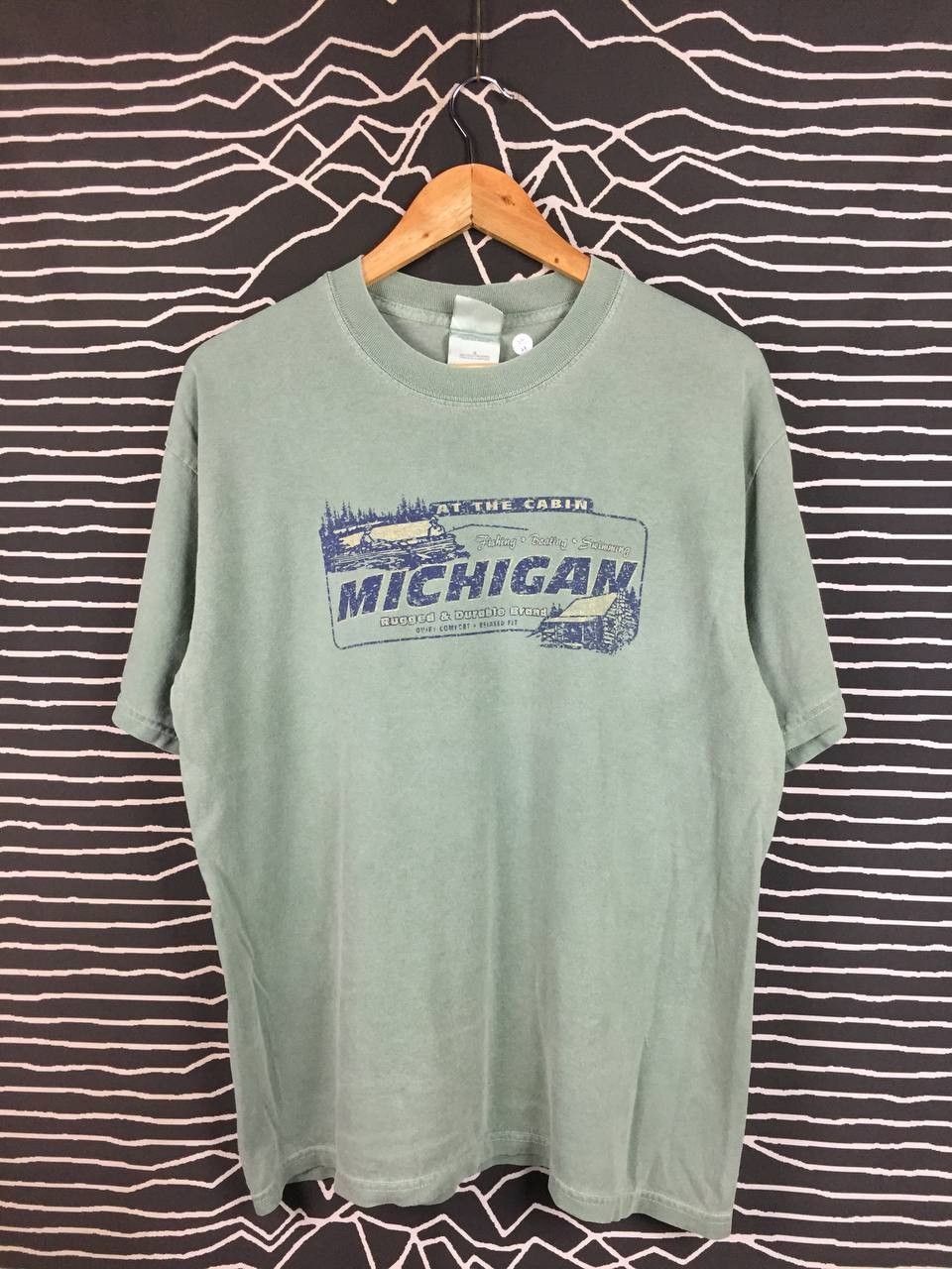 Vintage Vtg Y2K Michigan Cabin Life Fishing Boating Outdoor Tee Size US L / EU 52-54 / 3 - 1 Thumbnail