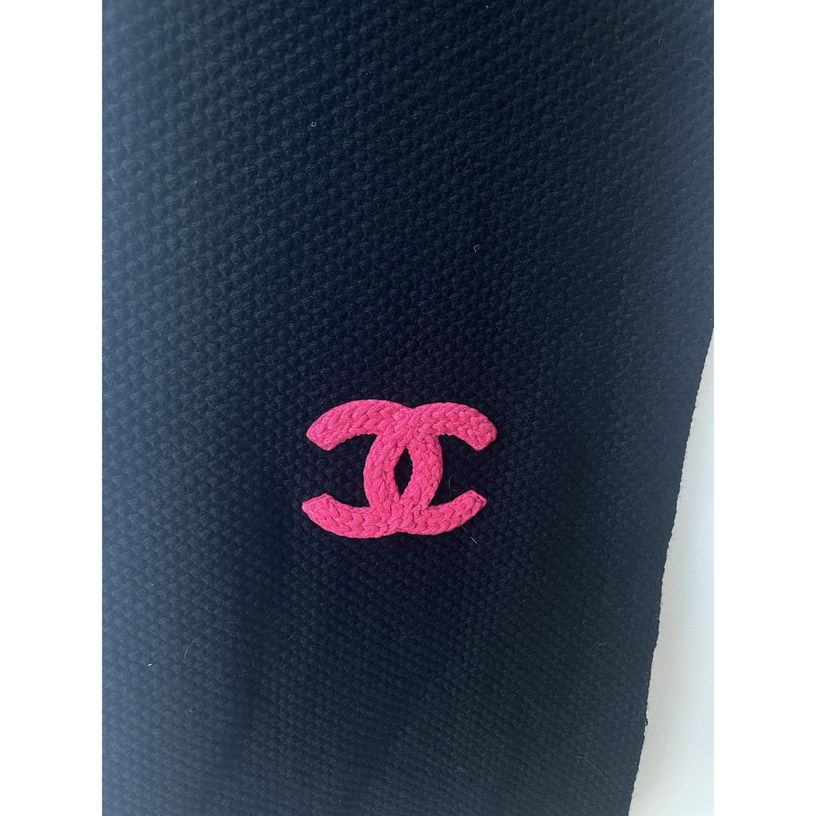 Chanel Chanel Navy Blue Knit Scarf With Pink Logo Embroidery Womens Size ONE SIZE - 5 Thumbnail