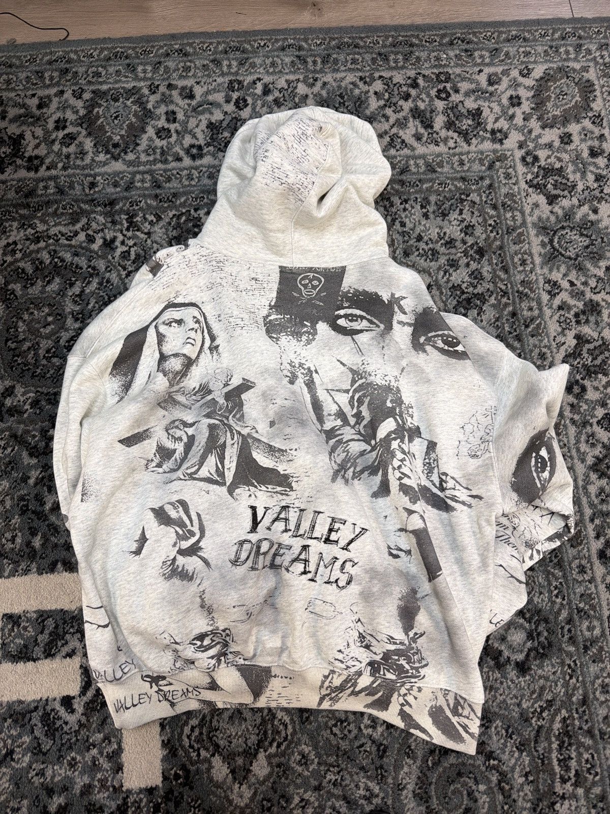Vale Vale forever mural Hoodie Size US L / EU 52-54 / 3 - 2 Thumbnail