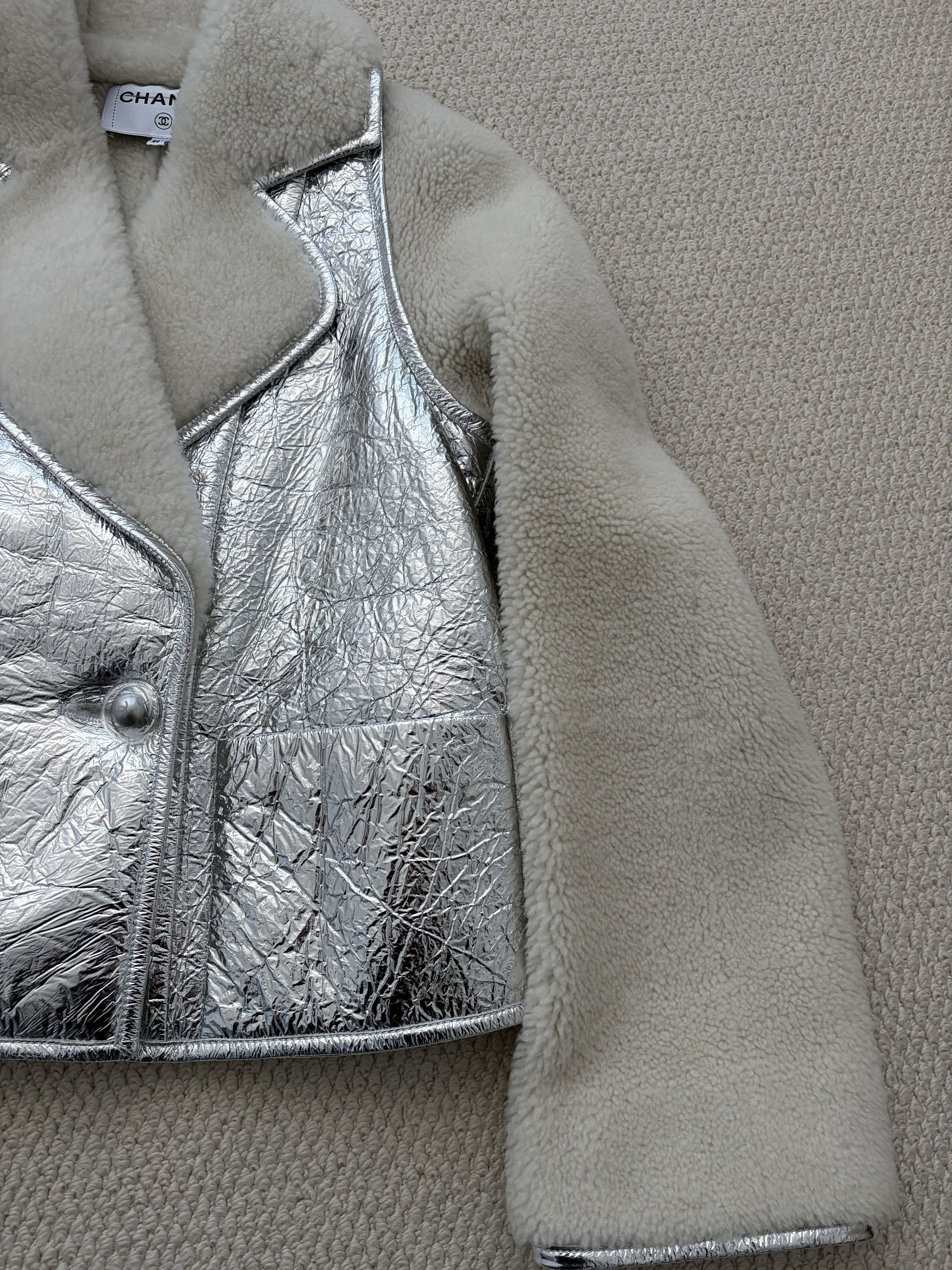 Chanel Chanel Metallic Silver Shearling Coat. Size XS / US 0-2 / IT 36-38 - 12 Thumbnail
