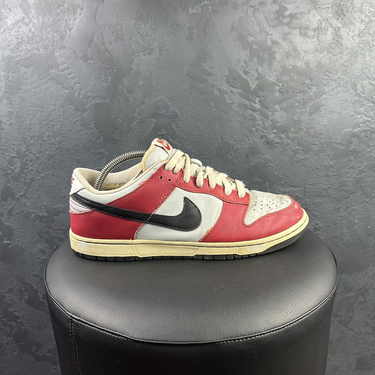 Nike × Vintage Rare! Vintage 2005 Nike Dunk Low Red Sail Black Chicago Size US 10 / EU 43 - 9 Thumbnail