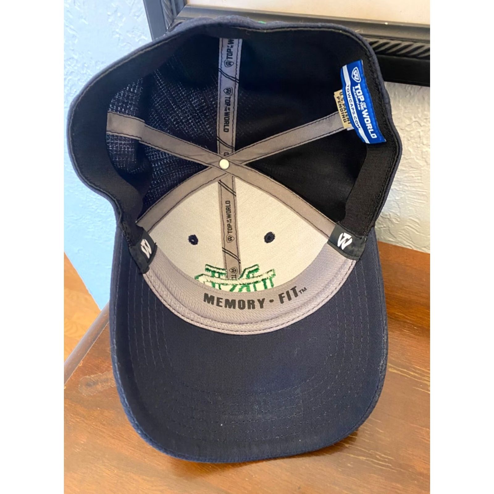Top Of The World NOTRE DAME Fighting Irish MEN'S Blue MEMORY FIT HAT Fitted M/L Baseball Cap REMEMBERED Top Of The World Mens Blue Memory Fit Hat Size ONE SIZE - 5 Thumbnail