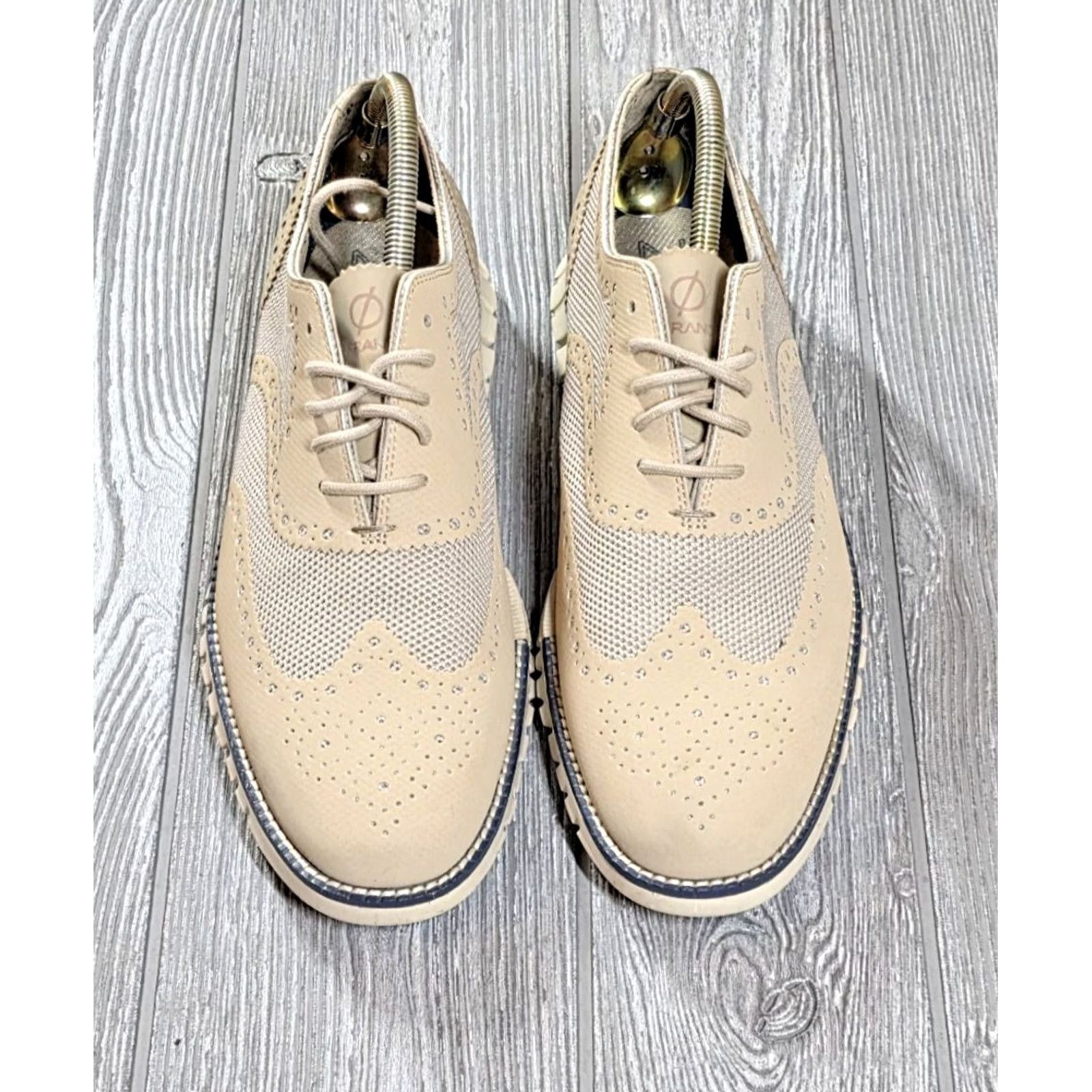 Cole Haan Cole Haan Zerogrand 8 Mens No Stitch Closed Wingtip Oxford Barley Beige Ivory Leather Wingtip Casual Shoe 8 Mens Beige Cole Haan Zerogrand 8 Size US 8 / EU 41 - 4 Thumbnail
