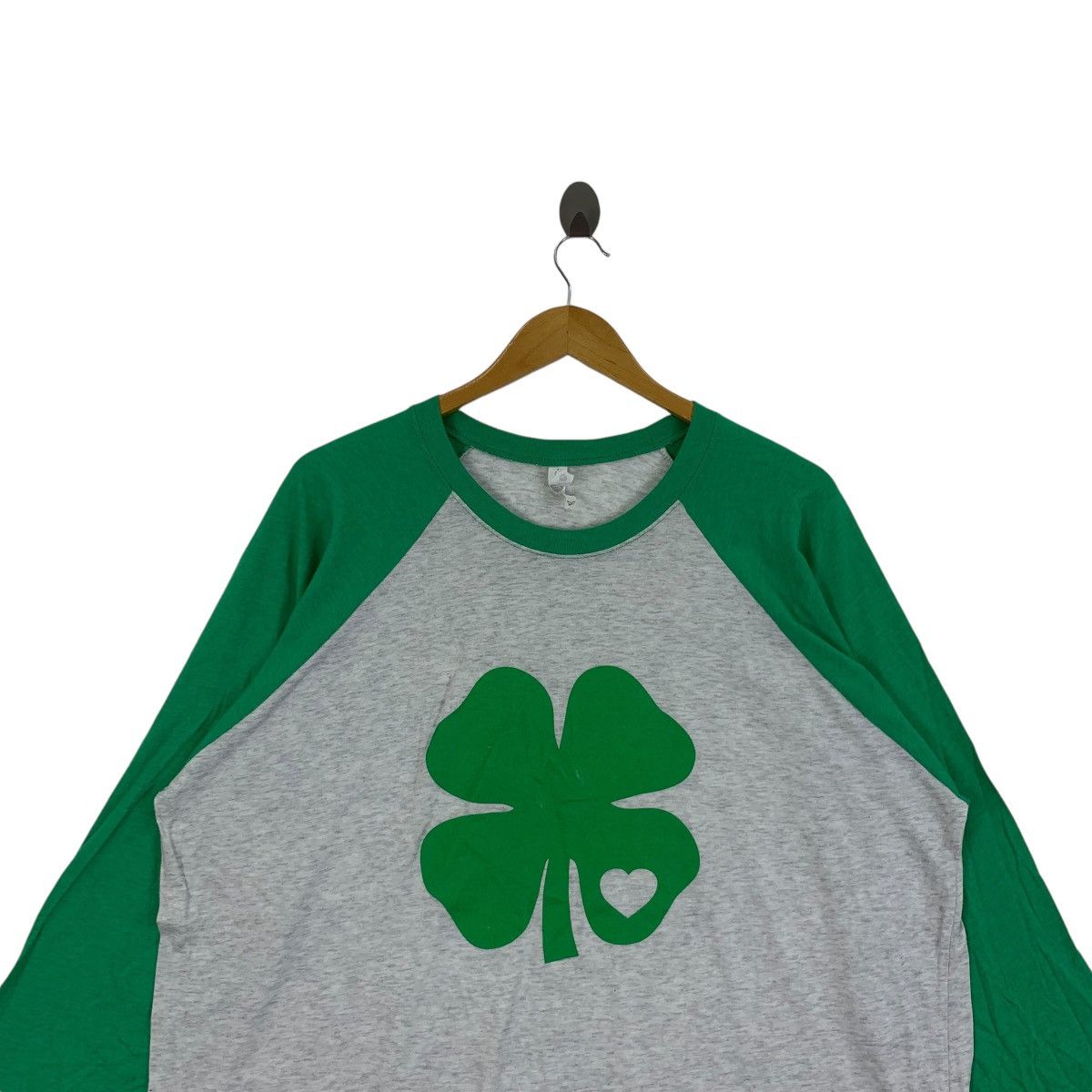 Next Level IRISH LUCK CLOVER HEARTS Shamrock Raglan Tee Shirt Size XXL / US 16-18 / IT 52-54 - 2 Thumbnail
