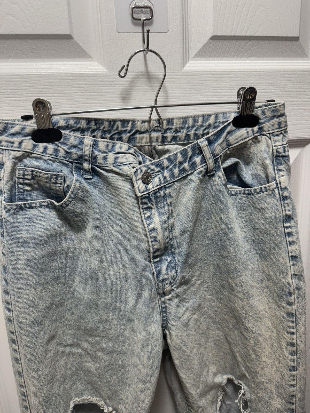 Other Light Wash Distressed Ripped Denim Jeans Asymmetrical Street Size US 32 / EU 48 - 4 Thumbnail