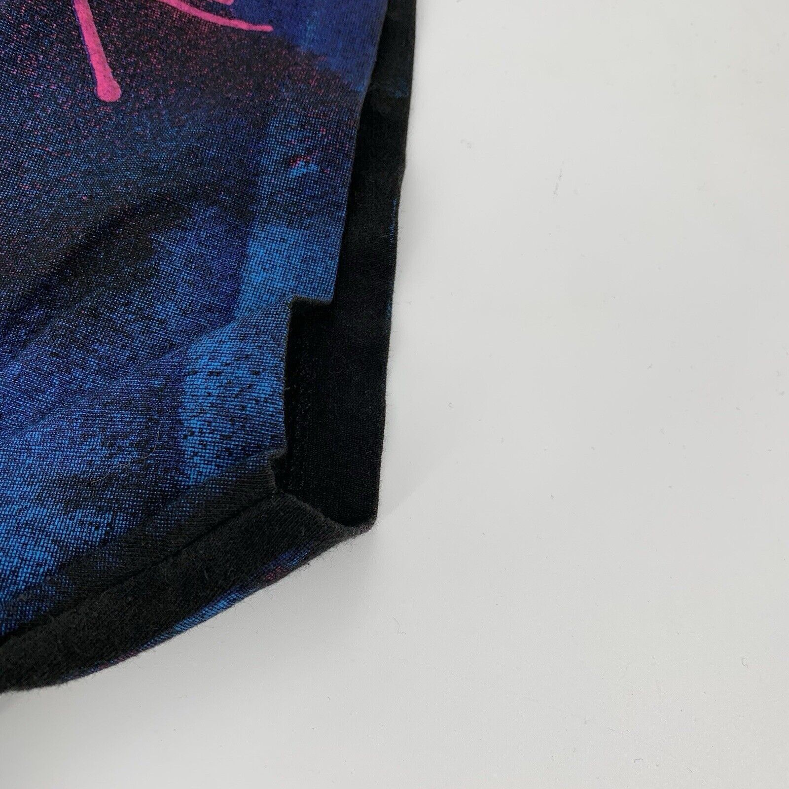 Hanes × Vintage RARE Vintage Grail 1994 Pink Floyd The Wall AOP Band T-Shirt Size US XL / EU 56 / 4 - 5 Thumbnail