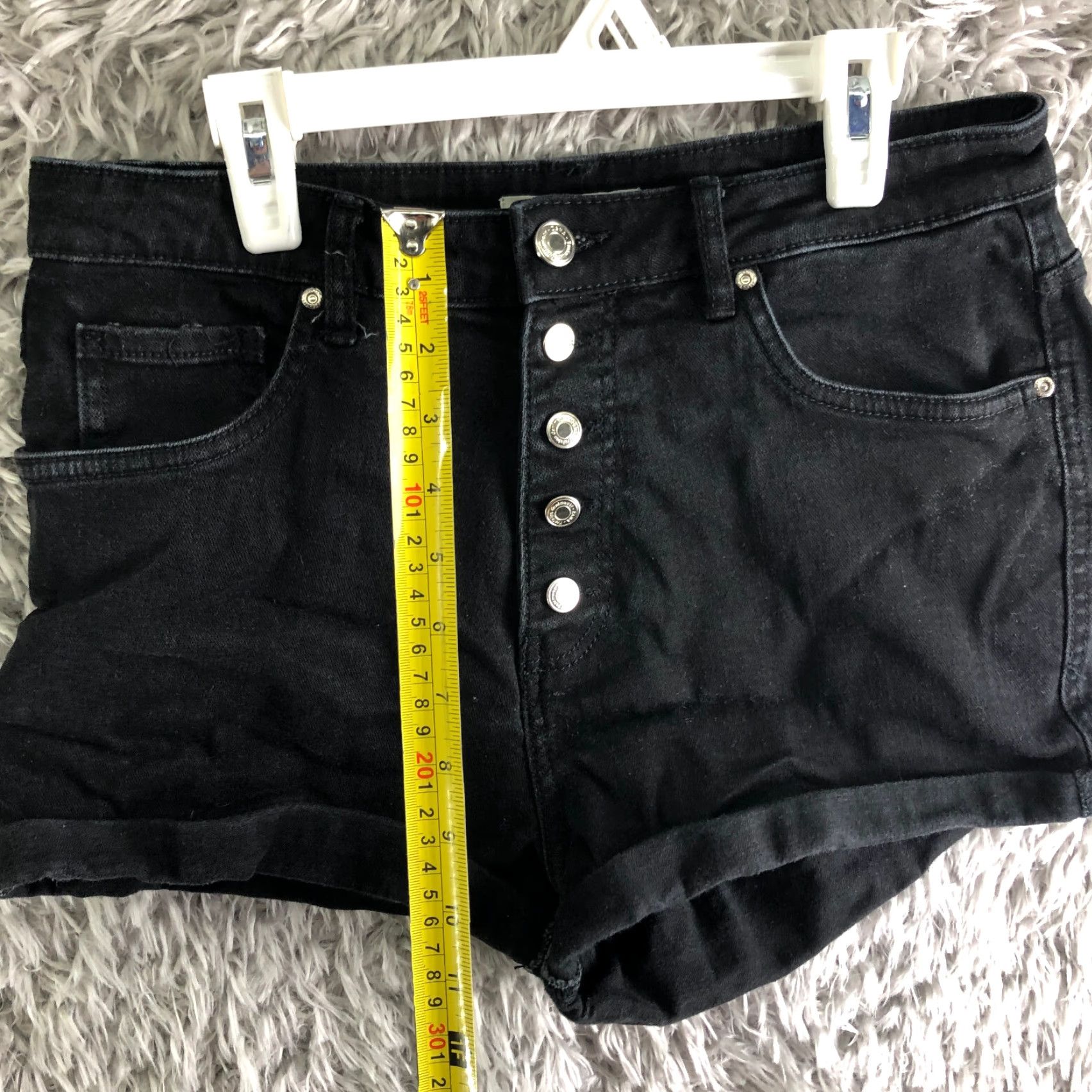 Zara Zara Jeans Short Womens Size 12 EUR 40 Mid Rise Dark Wash Black Denim Button Fly Boyfriend Short Congrats Modern Classic American Womens Size 34" / US 12 / IT 48 - 3 Thumbnail