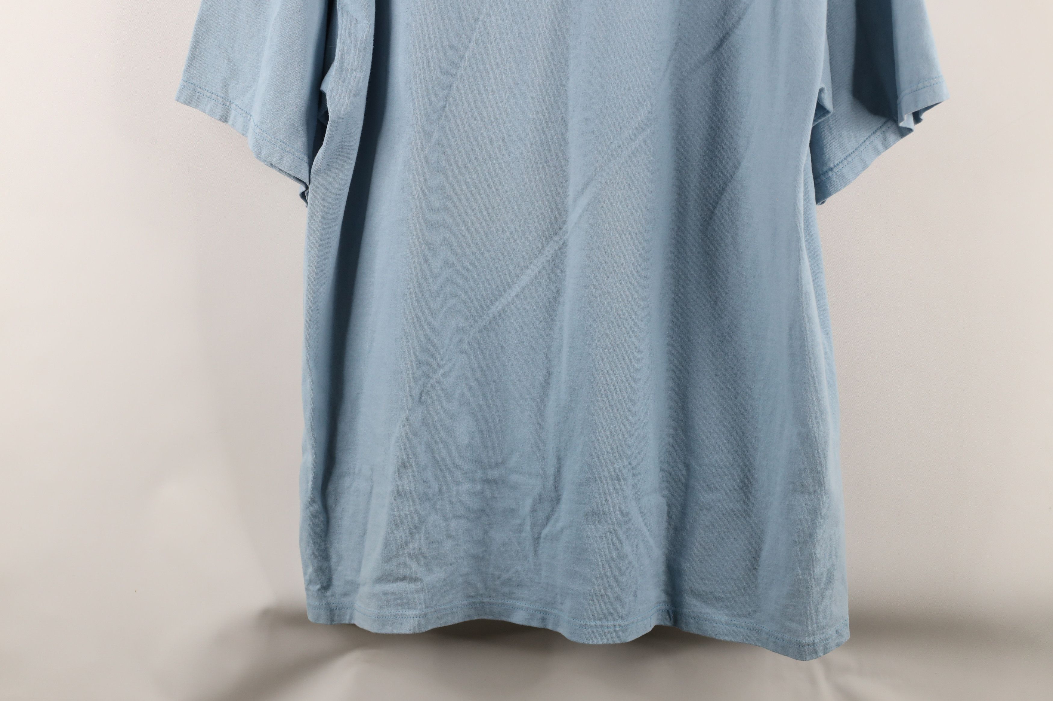 Vintage Vintage 90s Streetwear Heavyweight T-Shirt Carolina Blue USA Size US L / EU 52-54 / 3 - 7 Thumbnail
