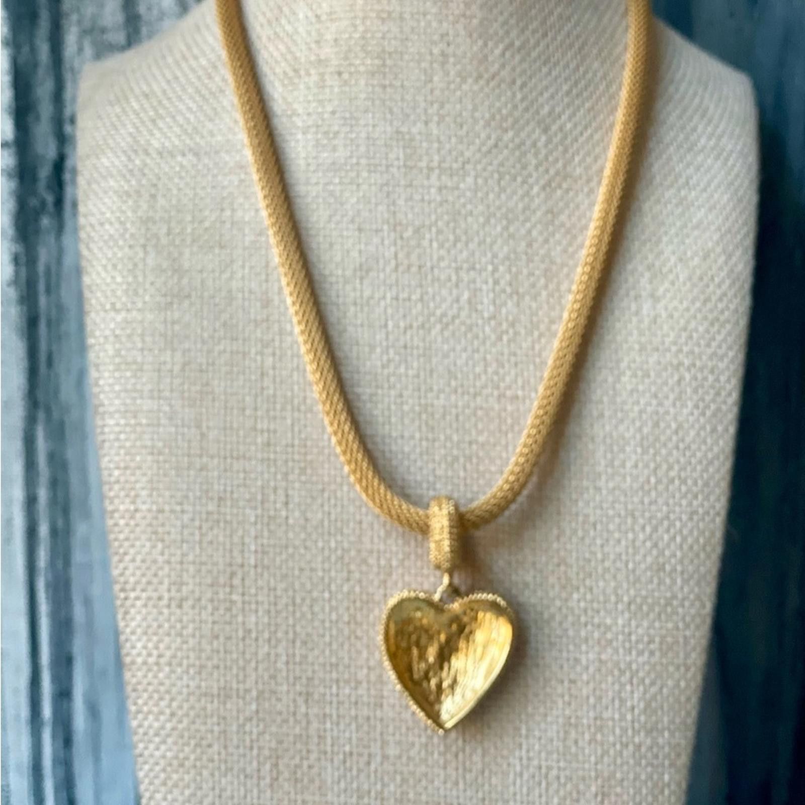 Vintage Vintage 18K Gold Plated Puffy Heart Necklace Size ONE SIZE - 6 Thumbnail