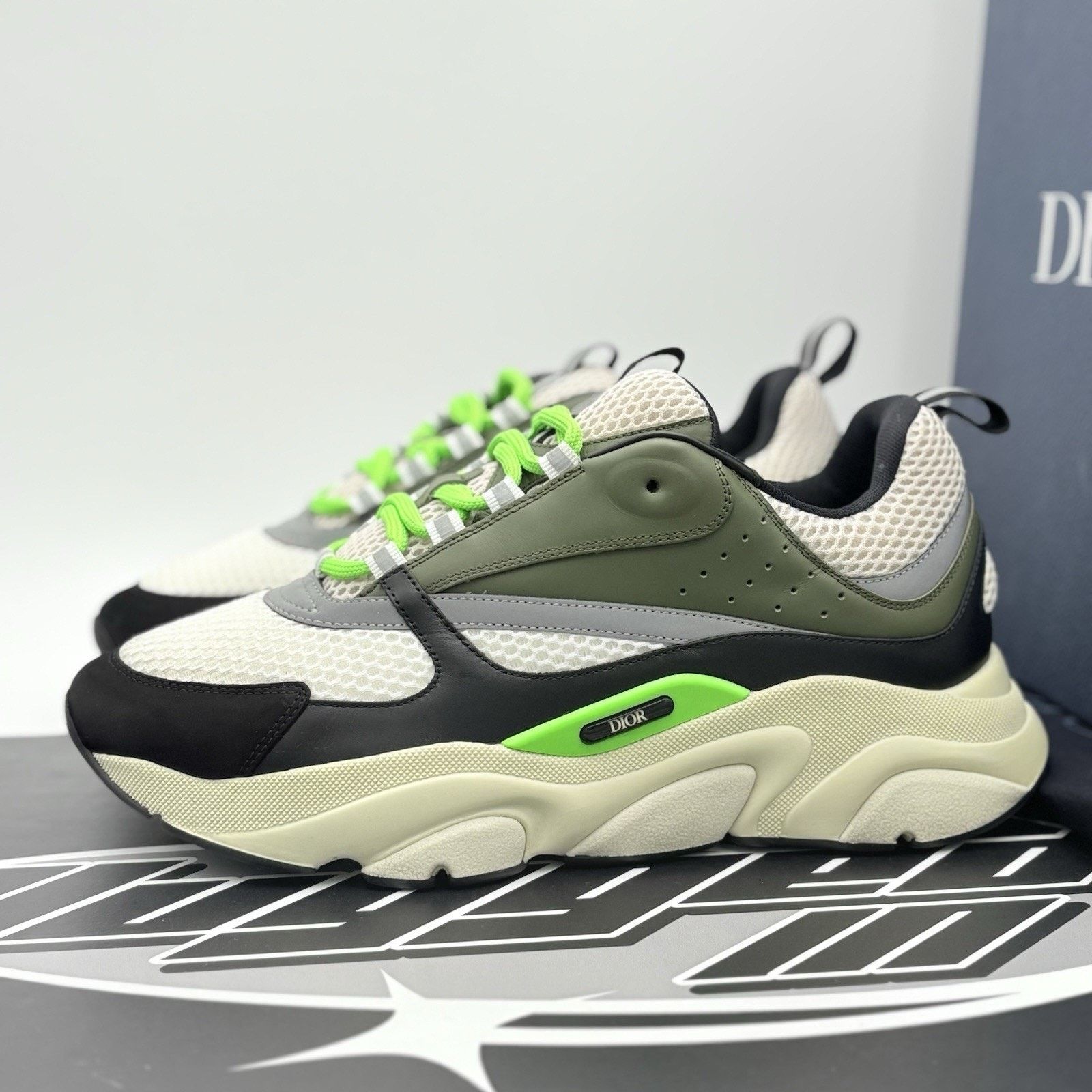 Dior Dior B22 Sneaker ' Khaki Pistachio ' | EXCELLENT CONDITION! Size US 11 / EU 44 - 1 Thumbnail