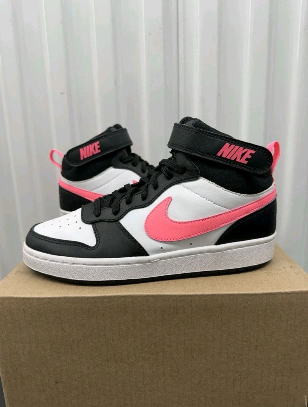 Nike Nike Court Borough Mid 2 GS White Sunset Pulse Size 7Y Size US 7 / EU 40 - 1 Thumbnail