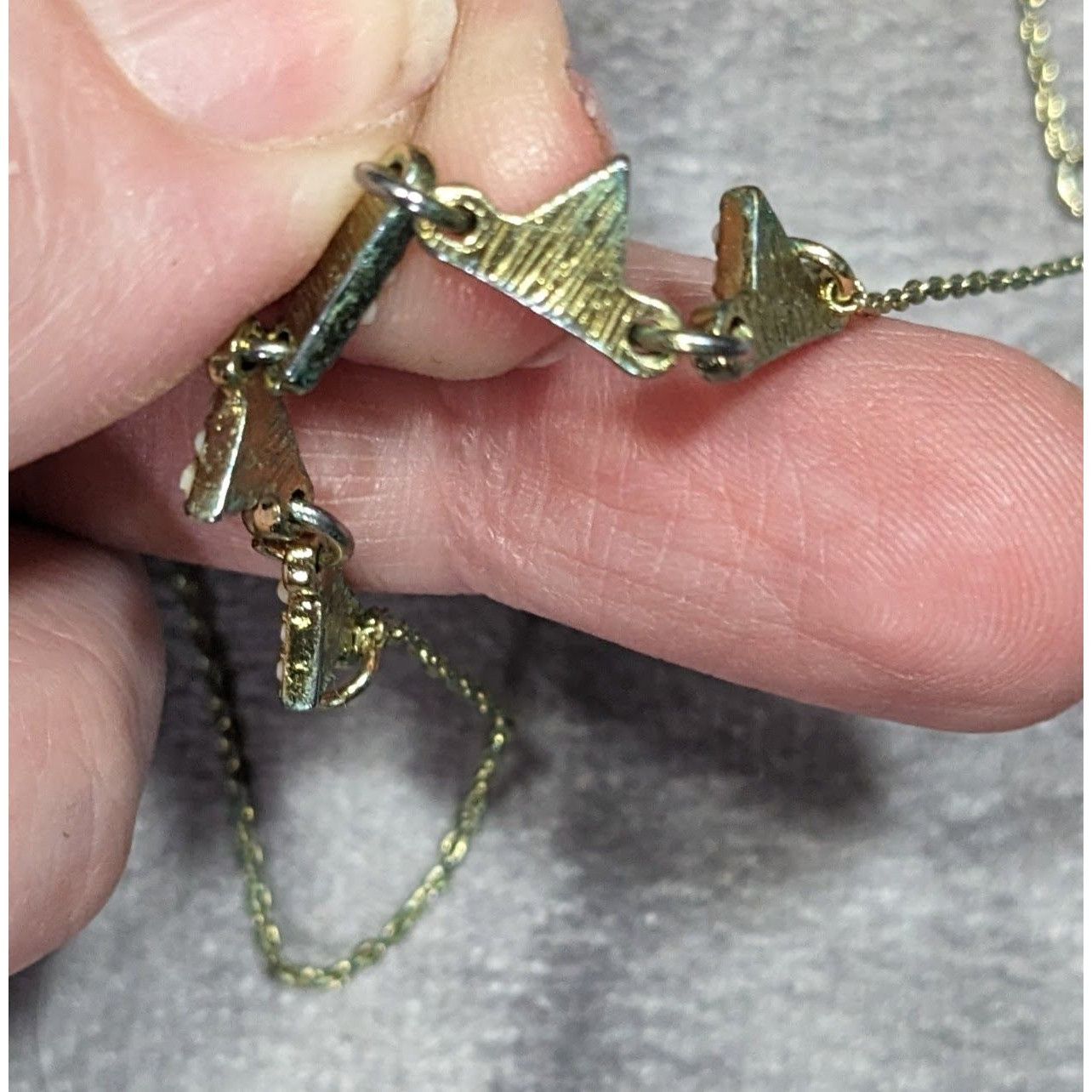 Other Dainty Five Triangle Pendant Necklace With Cream Beaded Acce Size ONE SIZE - 8 Thumbnail