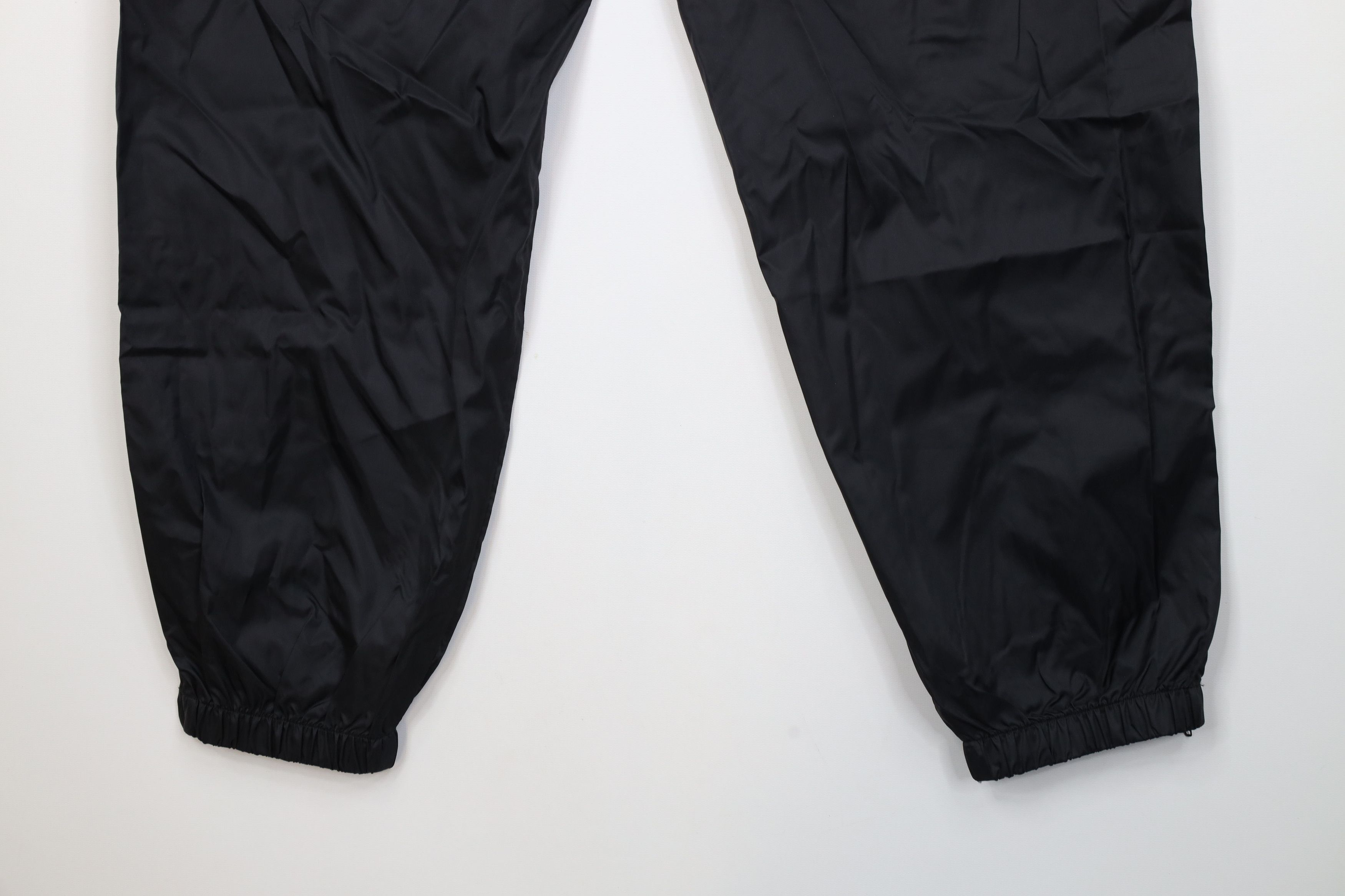 Vintage Vintage 90s Streetwear Cuffed Windbreaker Jogger Pants Black Size US 34 / EU 50 - 14 Thumbnail