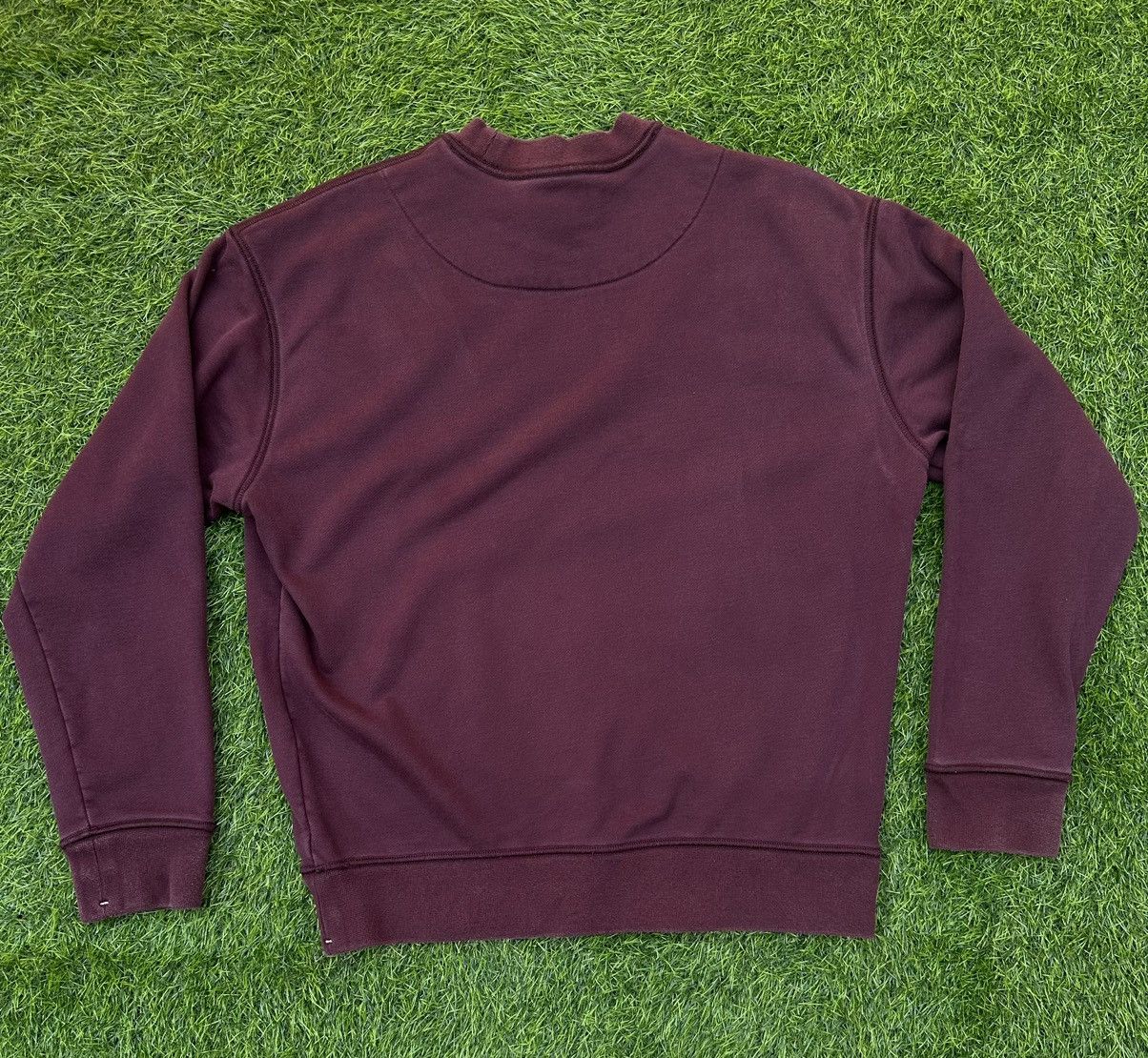 Banana Republic × Vintage Vintage Burgundy Banana Republic Crewneck Size US S / EU 44-46 / 1 - 1 Thumbnail