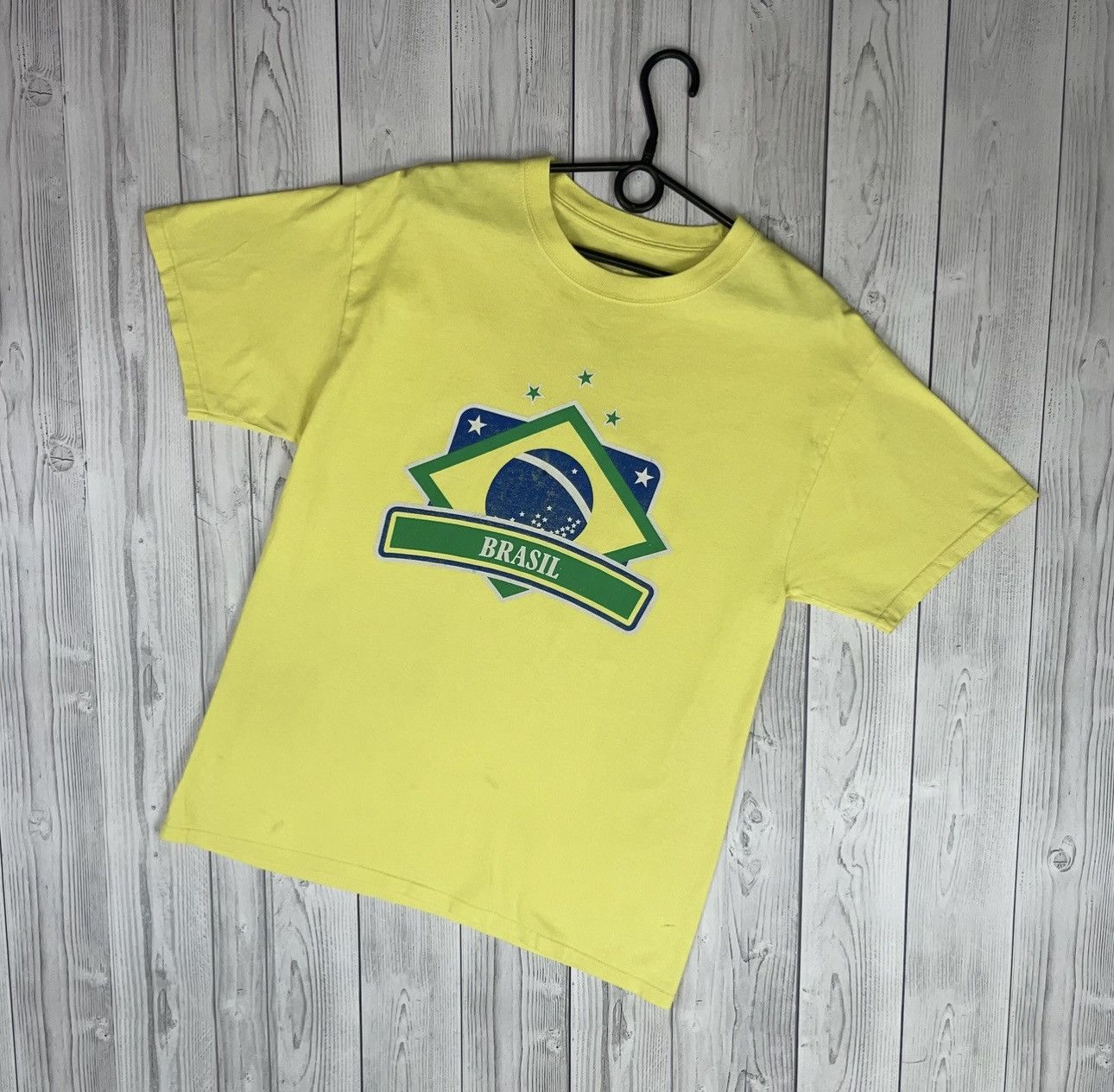 Vintage Brazil tee big logo size M Brasil soccer Size US M / EU 48-50 / 2 - 1 Thumbnail