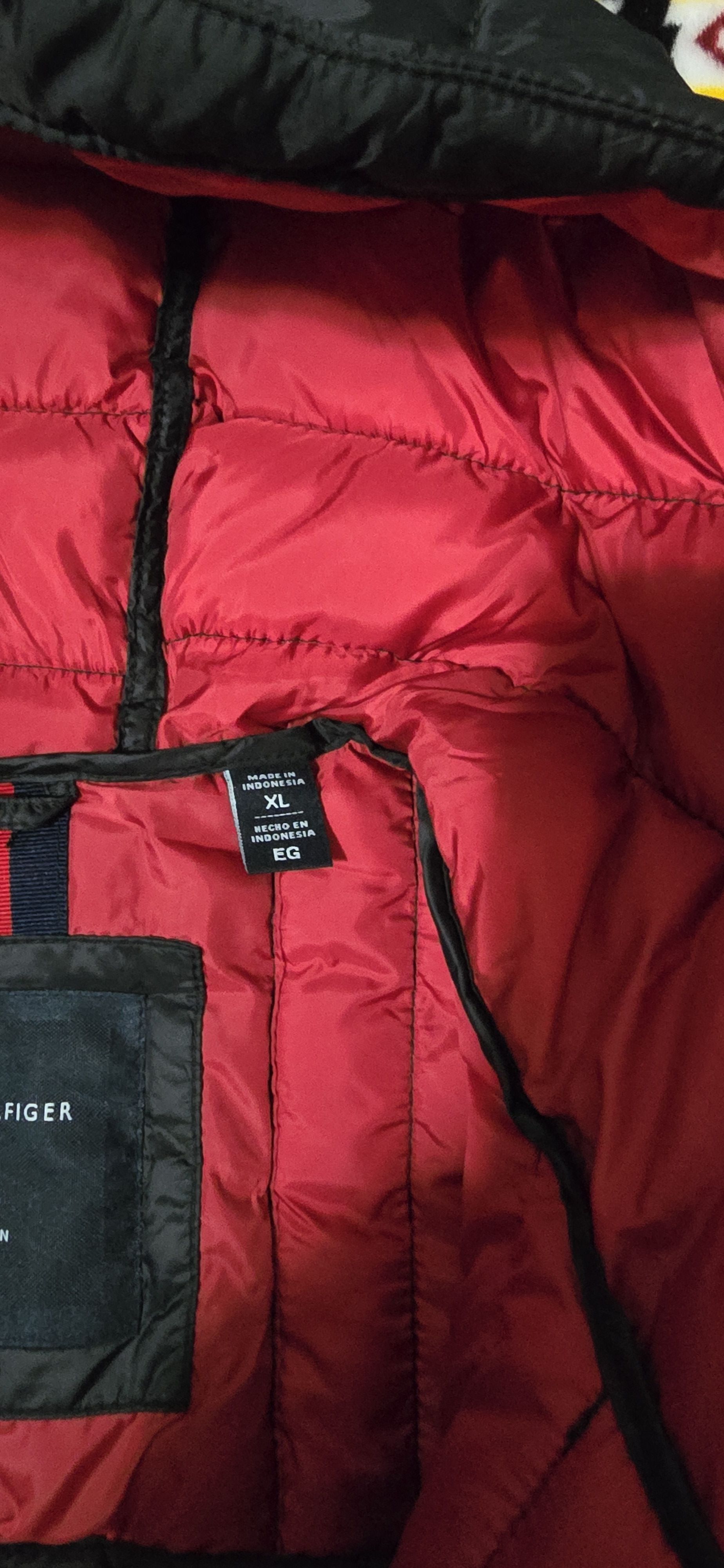 Tommy Hilfiger TH FLEX QUILTED PUFFER HOODED JACKET Size US XL / EU 56 / 4 - 3 Thumbnail