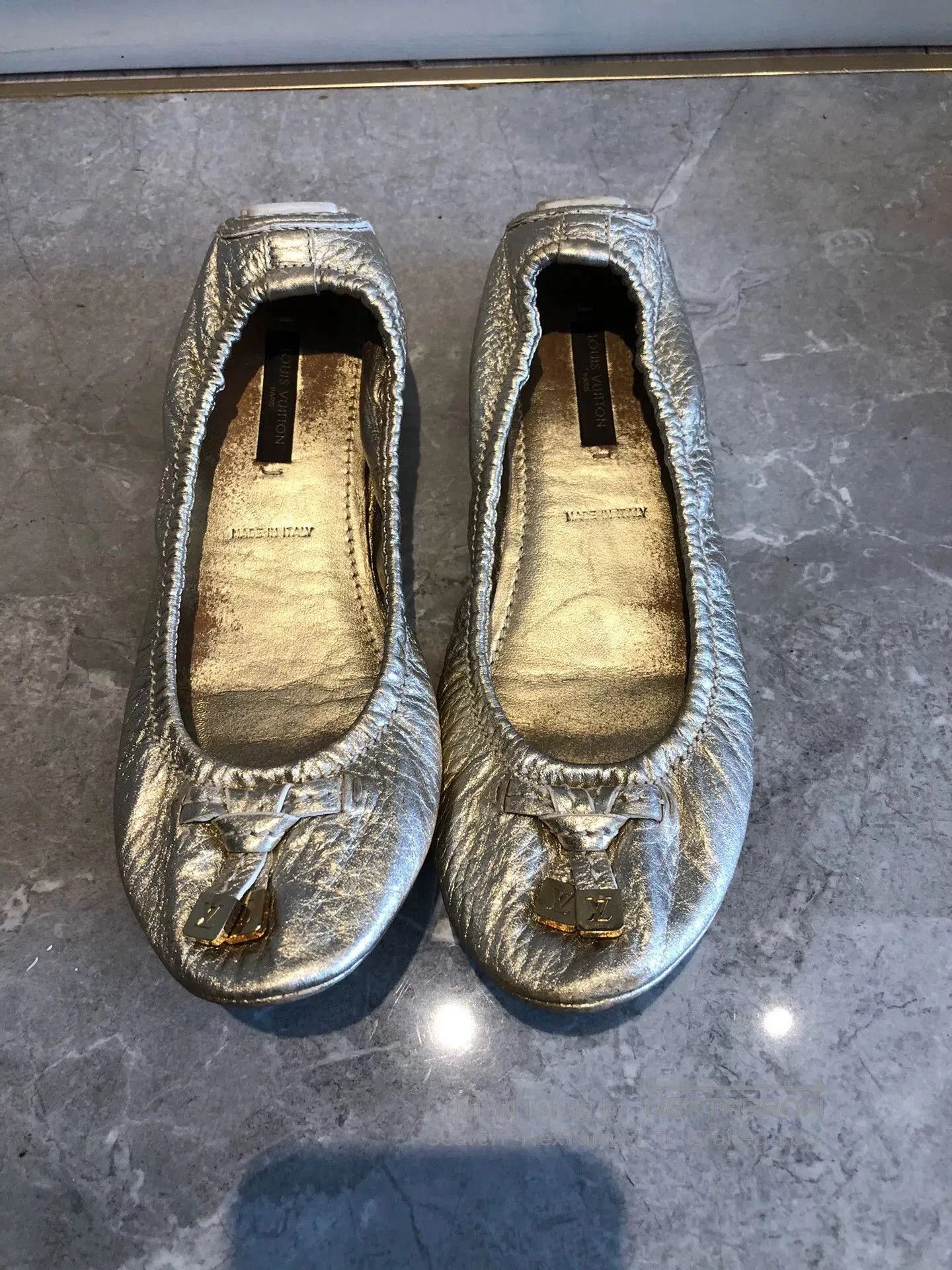 Louis Vuitton Louis Vuitton Gold Bean Shoes. Size US 5 / IT 35 - 2 Thumbnail