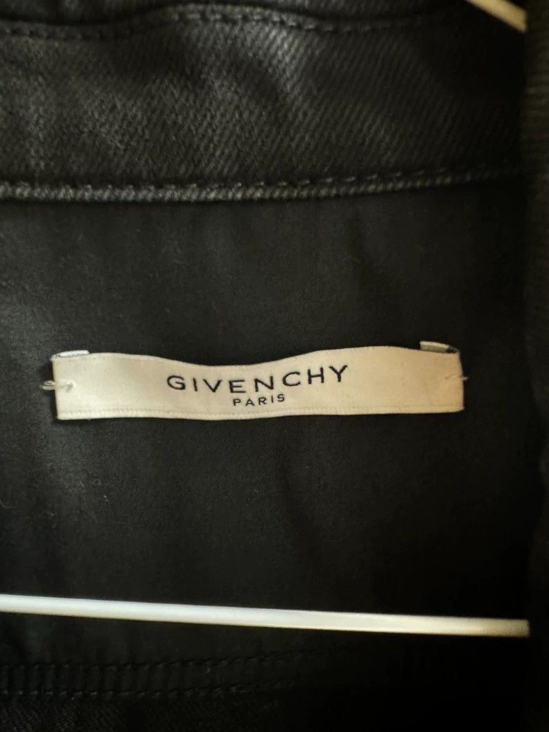 Givenchy Givenchy Starry Jeans Jacket, Size L Size US L / EU 52-54 / 3 - 3 Thumbnail